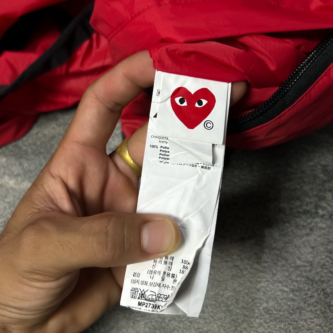 Comme des Garcons PLAY × K-Way Comme des Garcons X K-way Size US XL / EU 56 / 4 - 6 Thumbnail