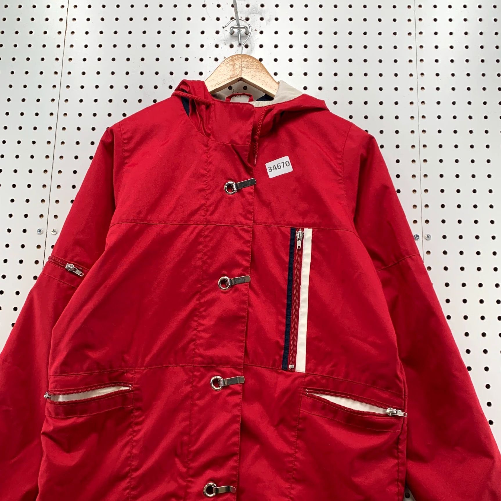 Nike VINTAGE Nike Jacket Womens Small Red Hooded Windbreaker 21.5x28.5 Size S / US 4 / IT 40 - 2 Thumbnail