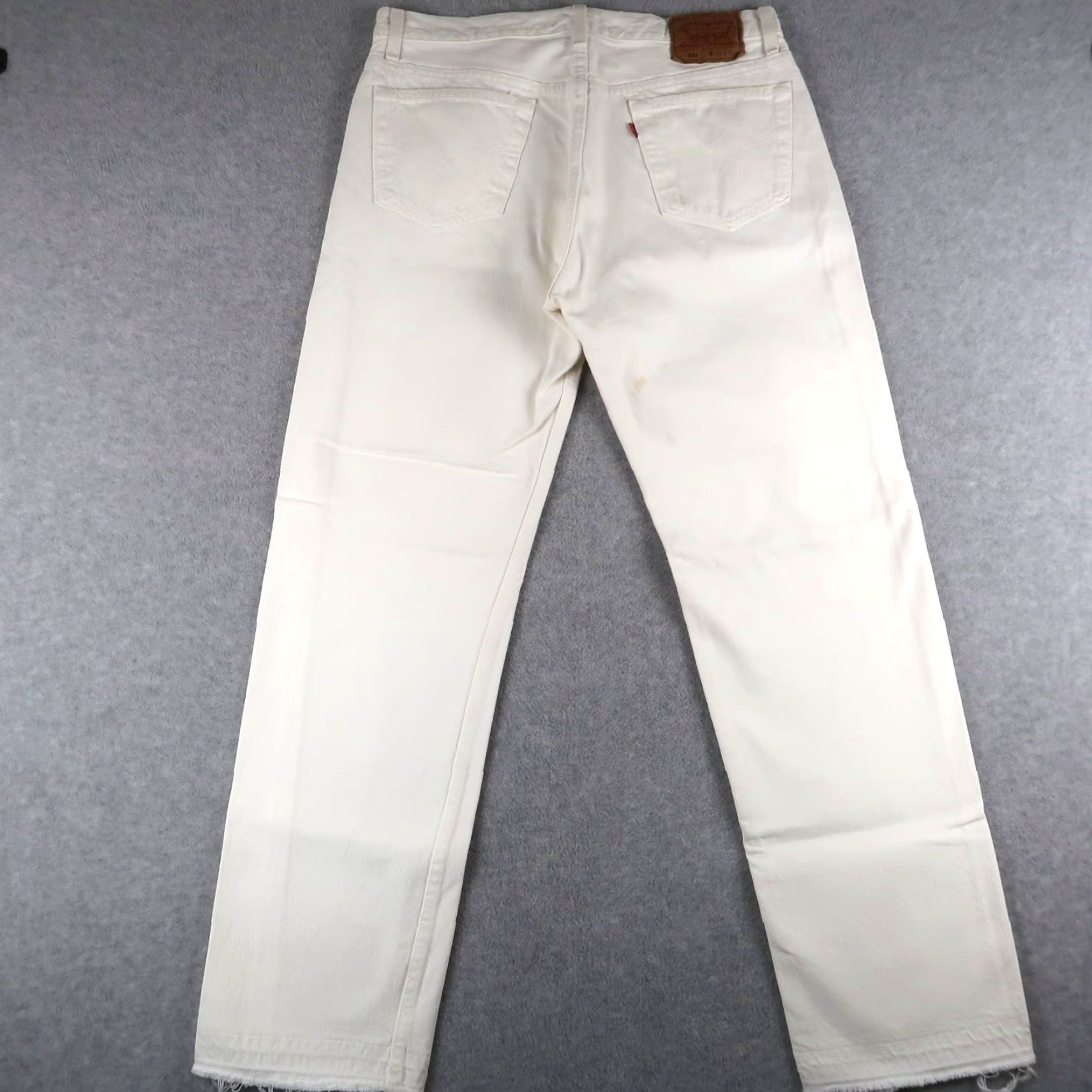 Levi's VINTAGE Levi's 501 Jeans 36x30 White Mens USA 90s 5-Pocket Denim Straight Size US 36 / EU 52 - 2 Thumbnail