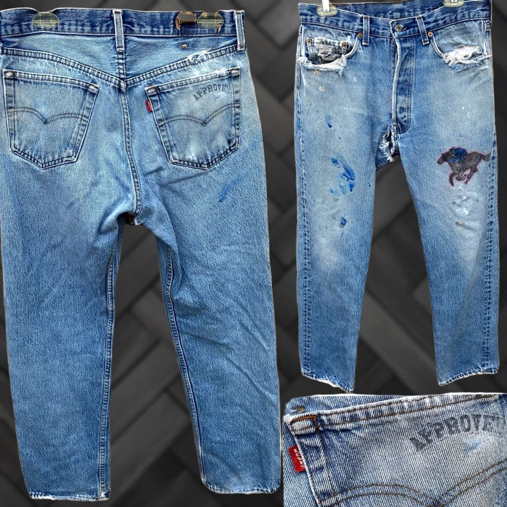 Levi's VINTAGE Levi's 501 Jeans Distressed 5-Pocket Denim Cotton Blue Men 34 Regular Inseam 33 29.5 32 29.5 501 Model 90s See Pics Mens Size US 34 / EU 50 - 1 Thumbnail