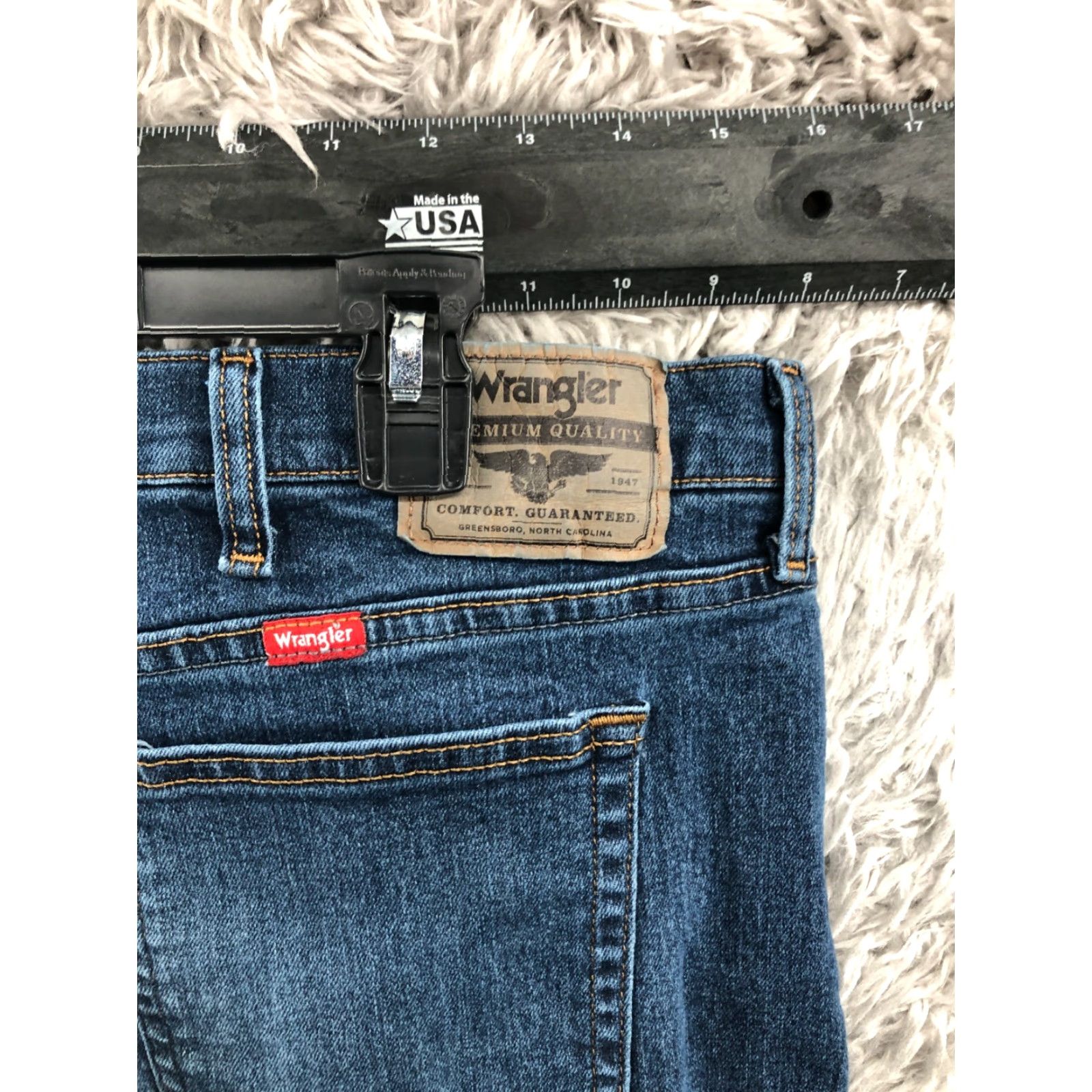 Wrangler Wrangler Jeans Straight Denim Blue 40 Mens Regular Mid Rise 30 Inseam 5-Pocket Belt Loops 40x30 Size US 40 / EU 56 - 6 Thumbnail