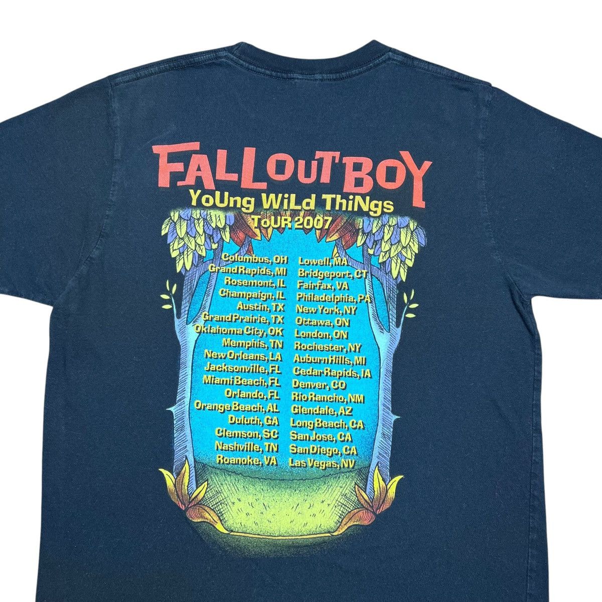 Band Tees Vintage 2007 Fall Out Boy Young Wild Things Tour Band TShirt Size US M / EU 48-50 / 2 - 10 Thumbnail