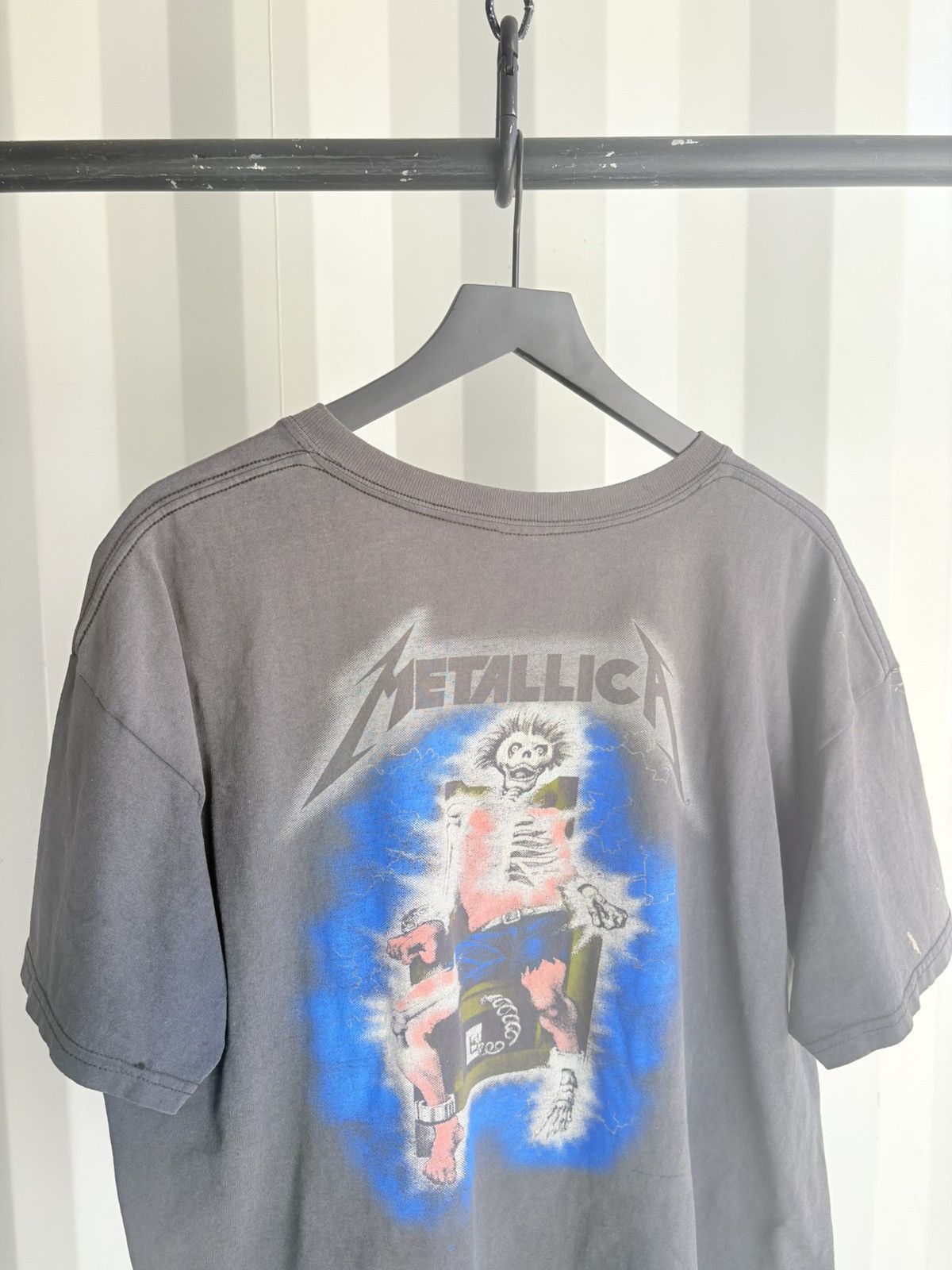 Band Tees Thrashed Metallica Kill Em Faded Distressed ERD GRUNGE WCC Size US XL / EU 56 / 4 - 4 Thumbnail