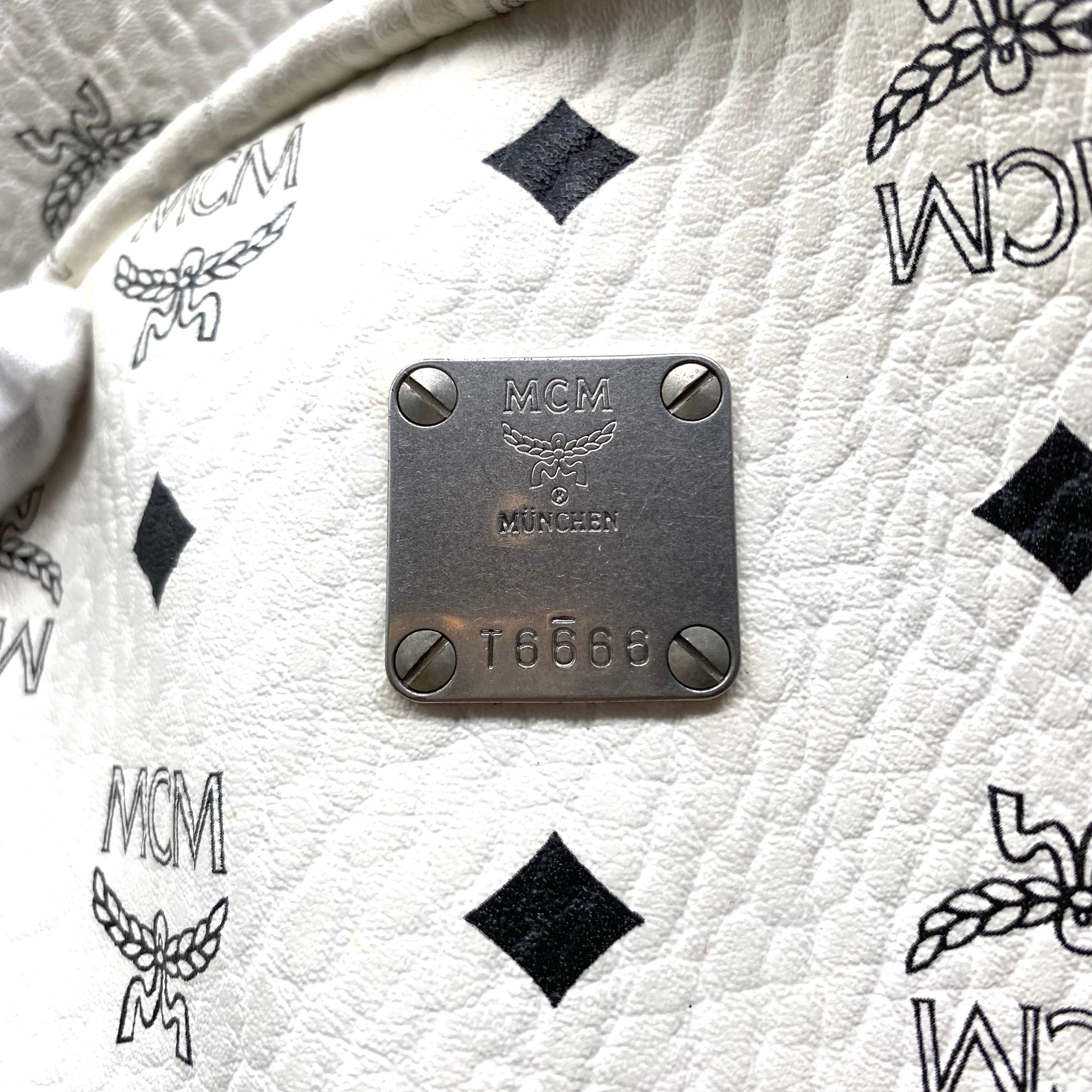 MCM MCM Visetos Backpack White Medium 2240003382392 Size ONE SIZE - 6 Thumbnail