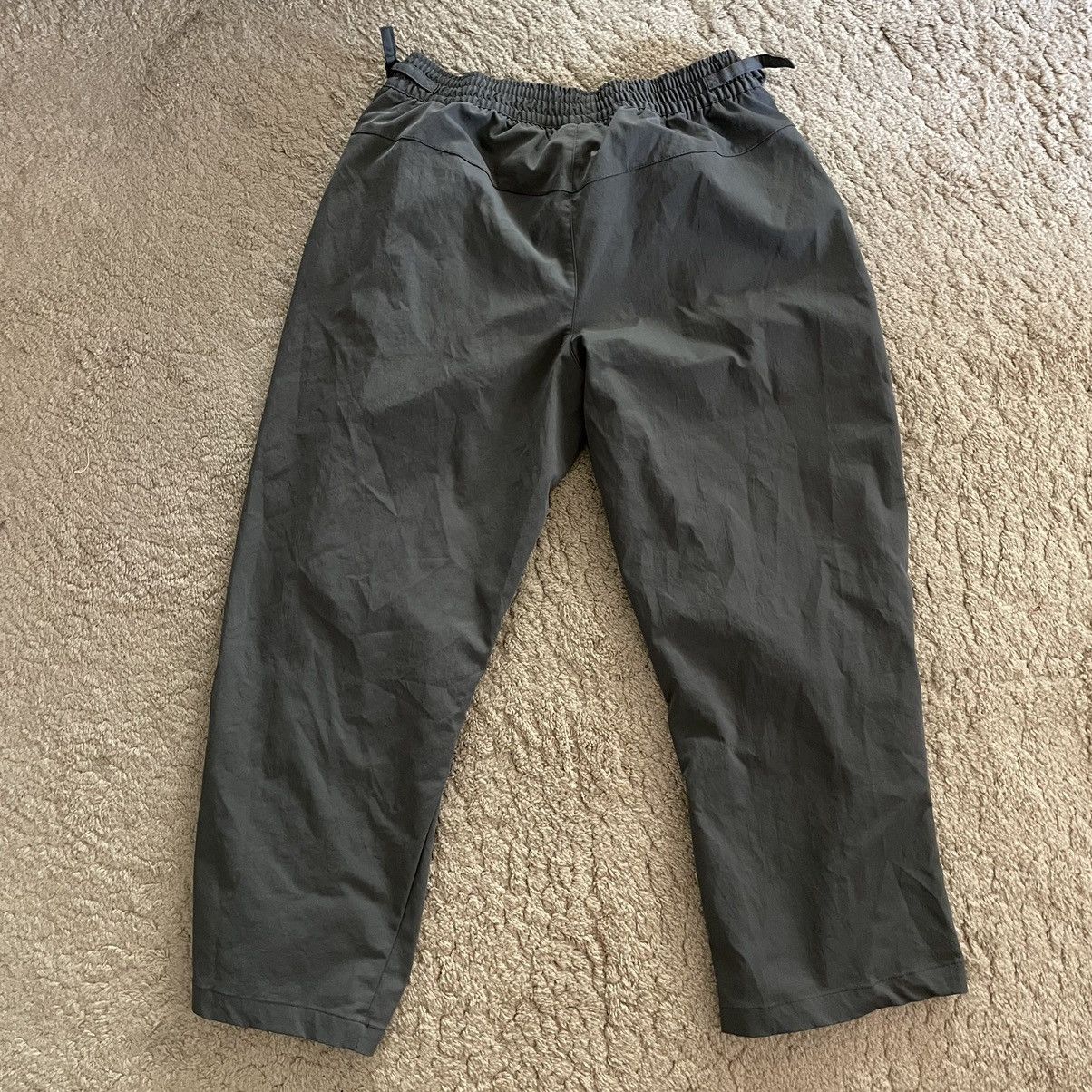 Nike Nike Tech Pack Pants Size US 34 / EU 50 - 2 Thumbnail