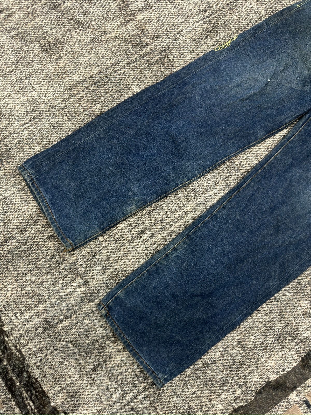 Japanese Brand Evisu Jeans With Embroidered Dragon Vs Tiger Theme Size US 33 - 2 Thumbnail