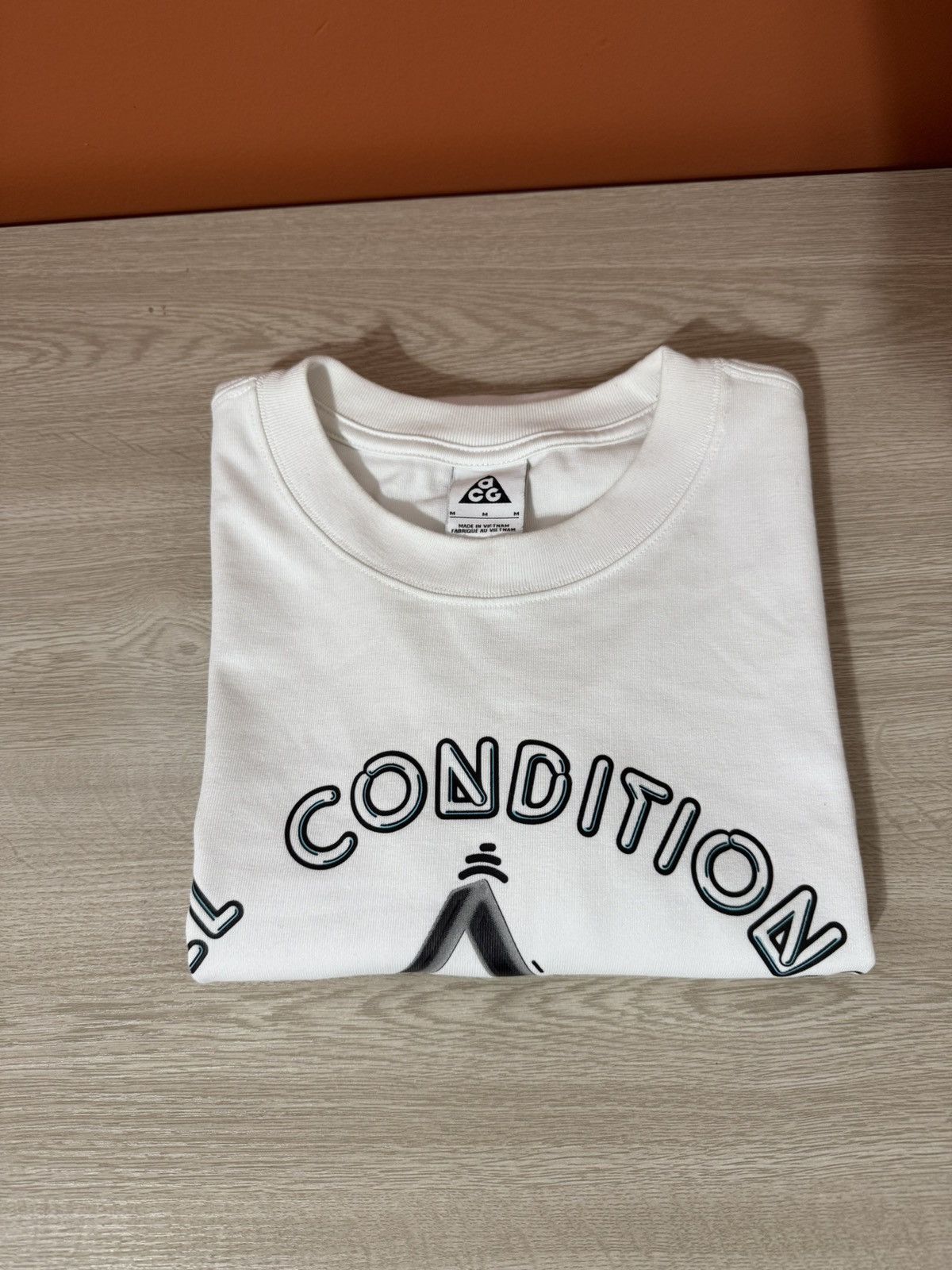 Nike ACG Nike ACG 'Hang Loose' Men's T-shirt - White Size US M / EU 48-50 / 2 - 6 Thumbnail