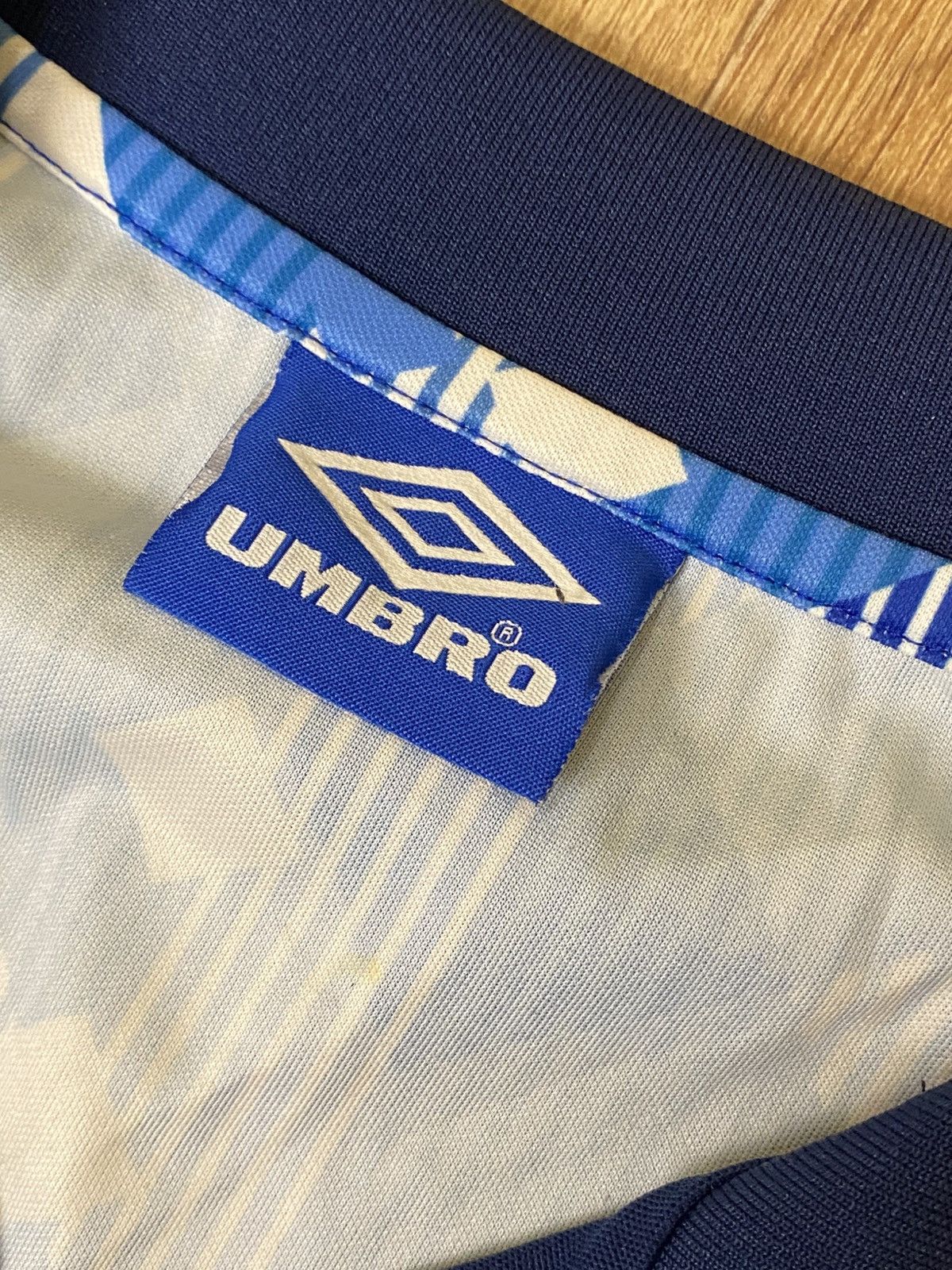 Umbro Umbro England Vintage Retro Repro Jersey 1990-1992 Style Size US L / EU 52-54 / 3 - 3 Thumbnail