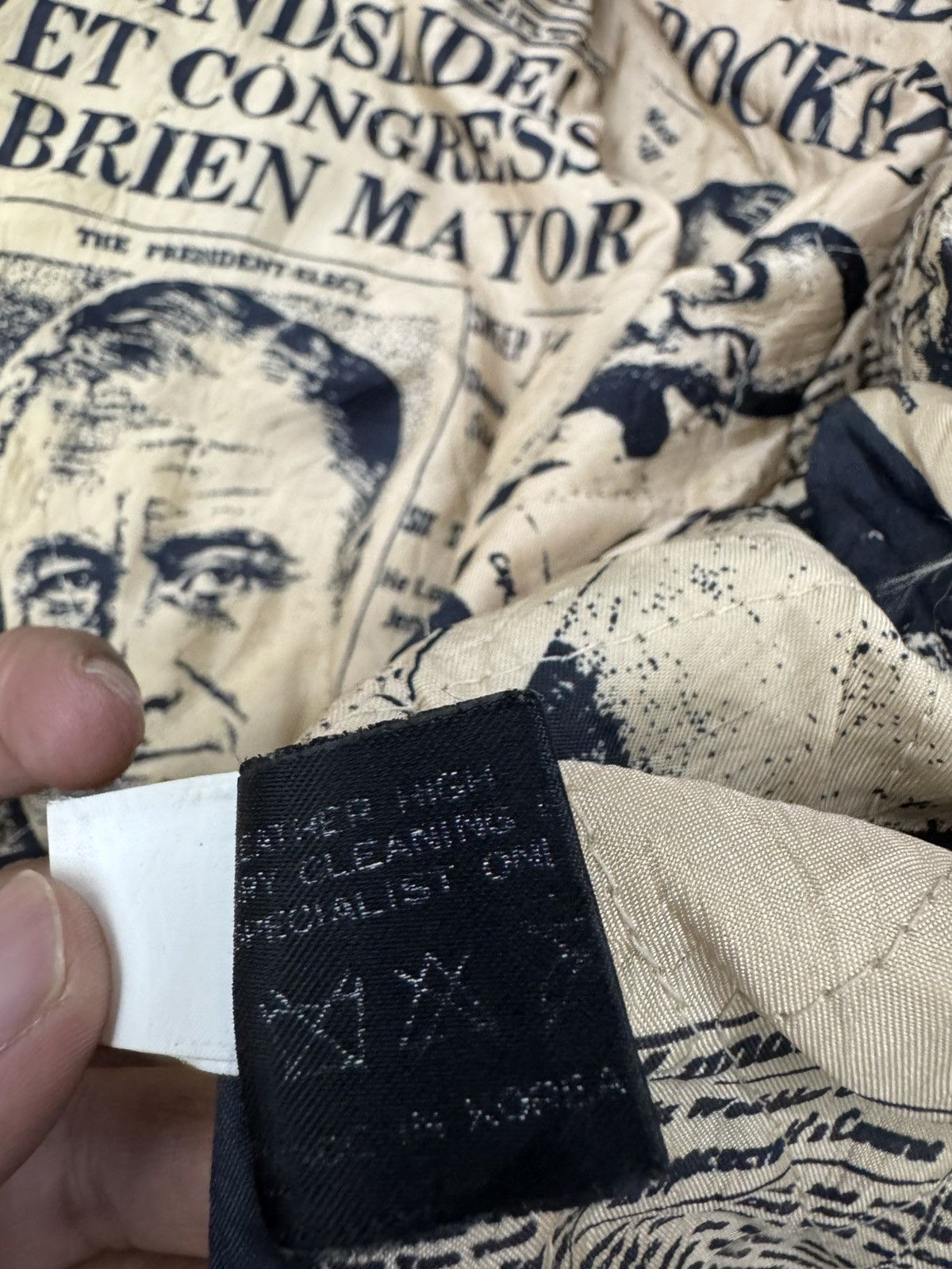 Vintage Vintage Leather Jacket The New York Times" newspaper Size US L / EU 52-54 / 3 - 11 Thumbnail