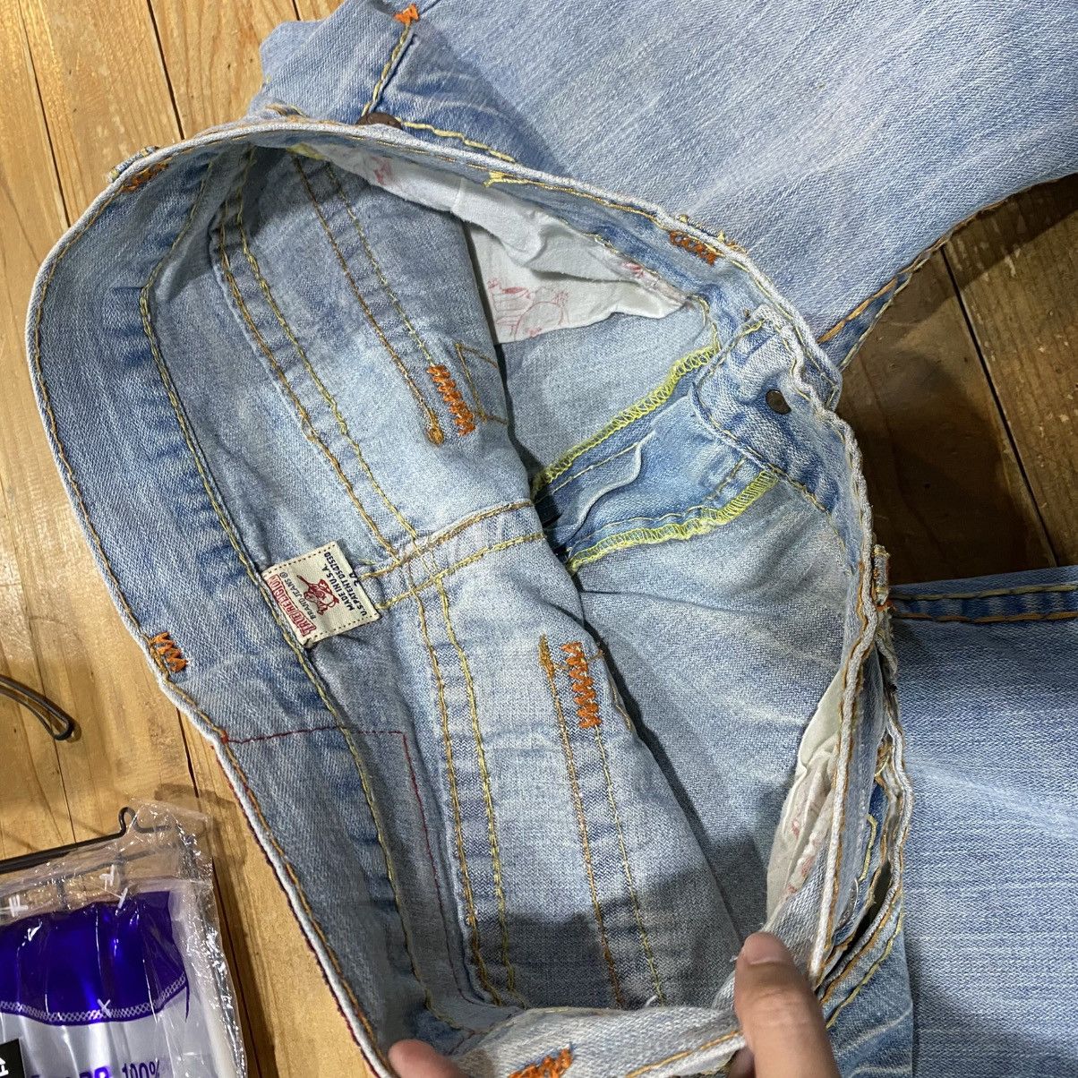 True Religion 2000s True Religion Joey Super T Bold Stitch Flared Jeans Size US 34 / EU 50 - 15 Thumbnail