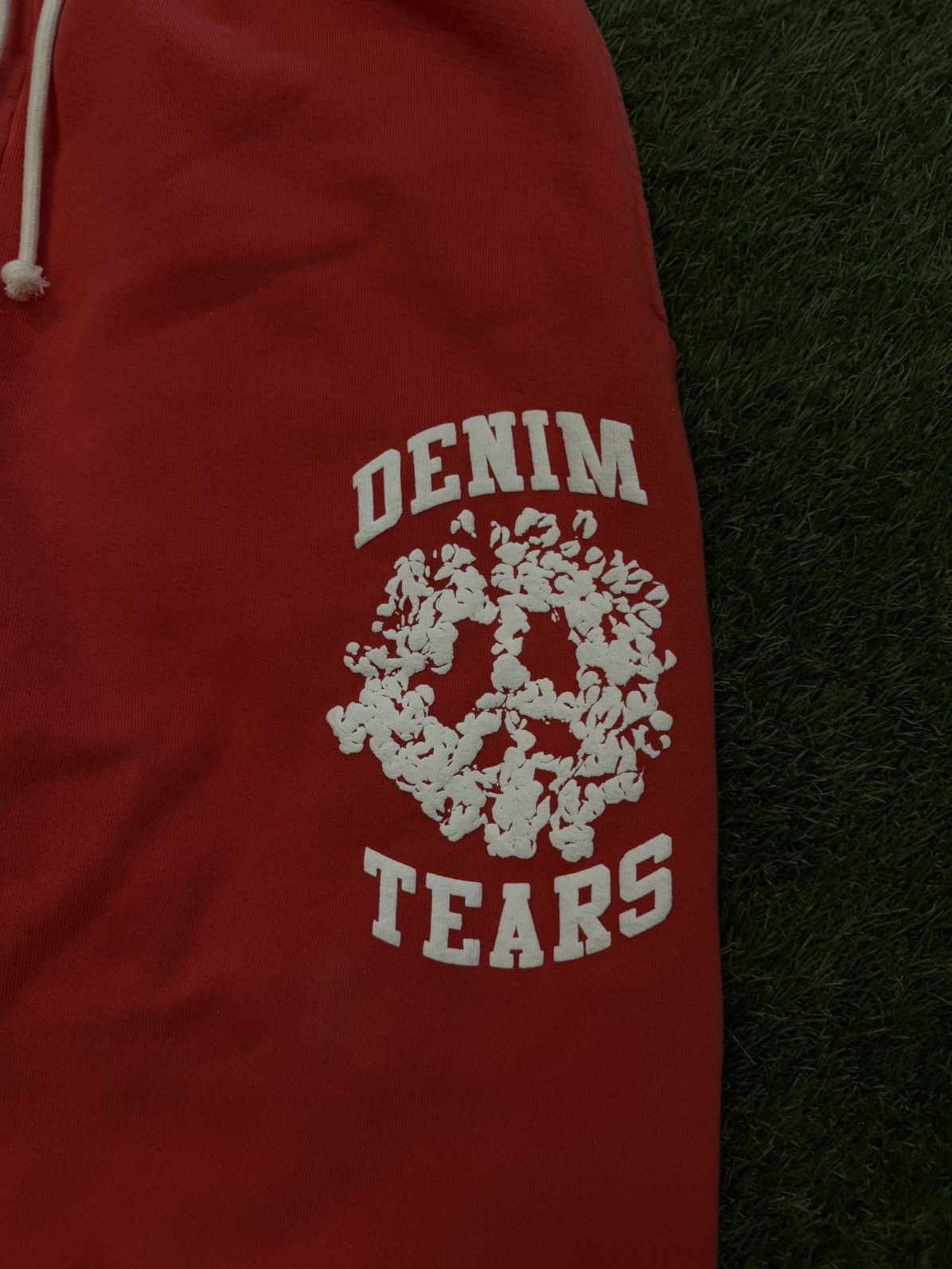 DENIM TEARS Denim Tears Logo Sweatpants Size L Red (NEW) Size US 33 - 7 Thumbnail
