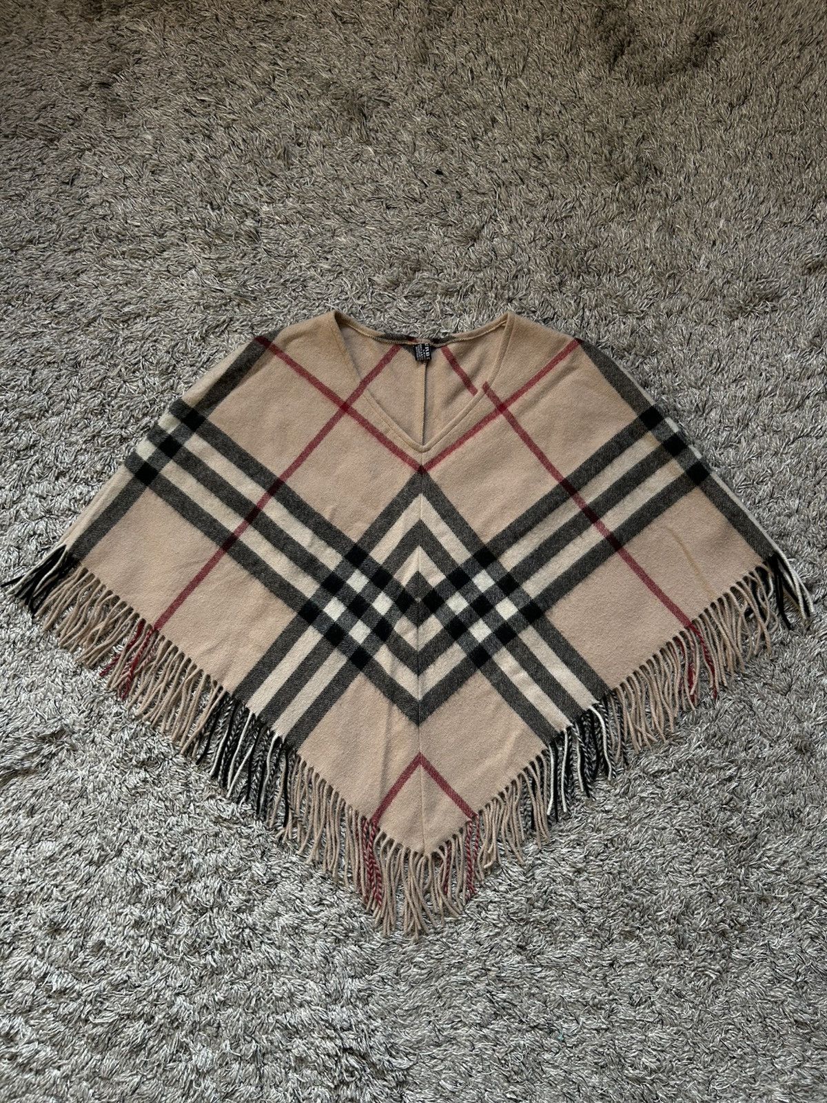 Burberry Burberry London Cape poncho beige plaid print vintage lamb Size ONE SIZE - 1 Thumbnail