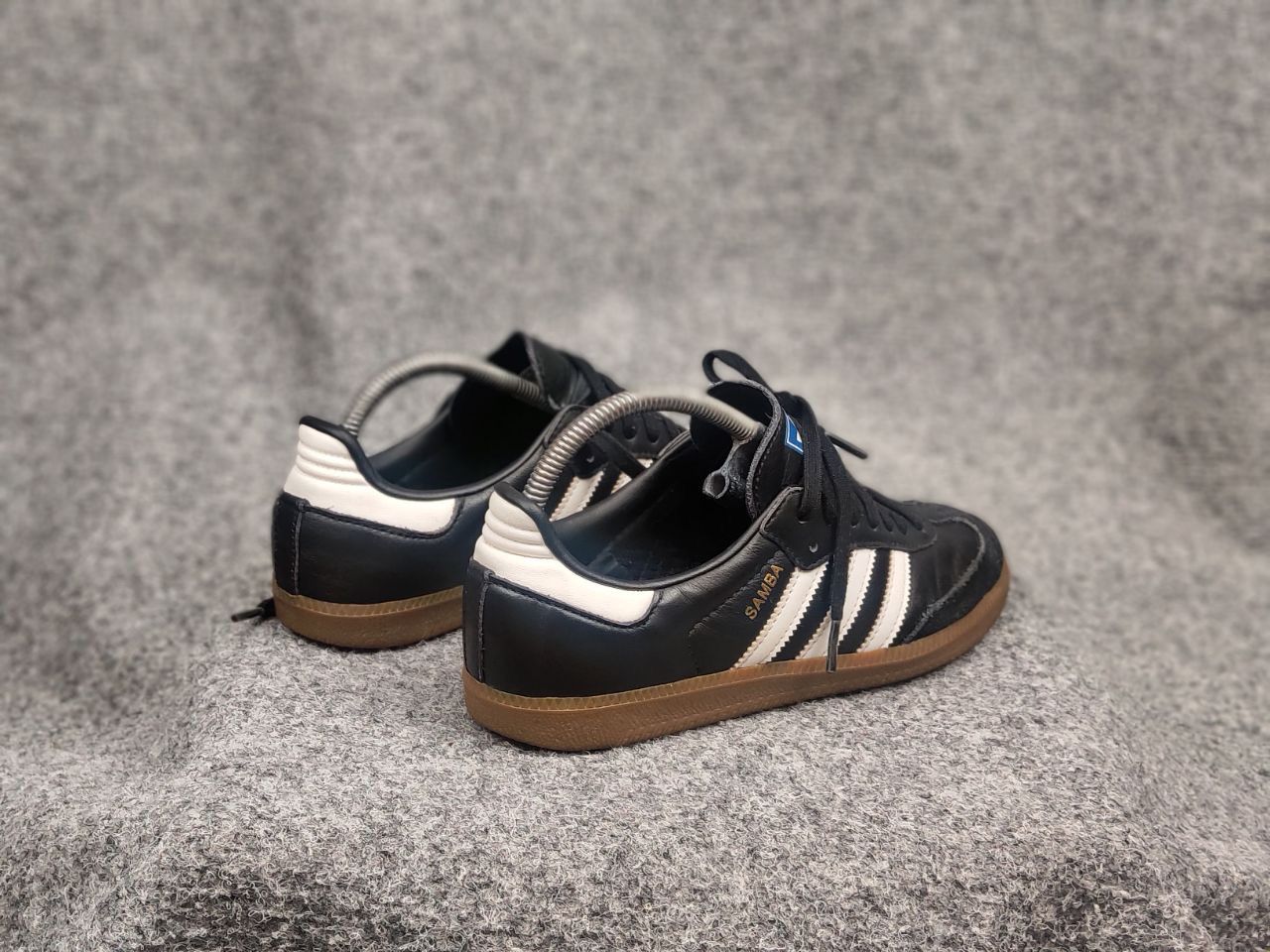 Adidas Vintage Adidas Samba Classic Logo Leather sneakers Shoes Y2K Size US 6 / EU 39 - 13 Thumbnail