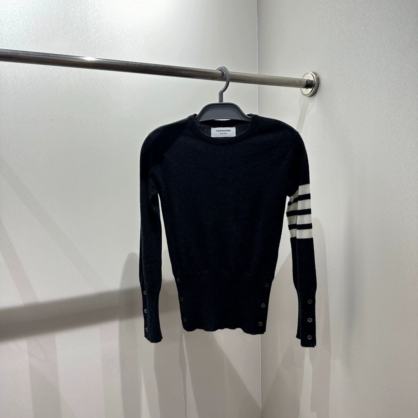 Thom Browne Thom Browne 4-Bar Cashmere Long-Sleeve Sweater mar456 38 Size XS / US 0-2 / IT 36-38 - 1 Thumbnail