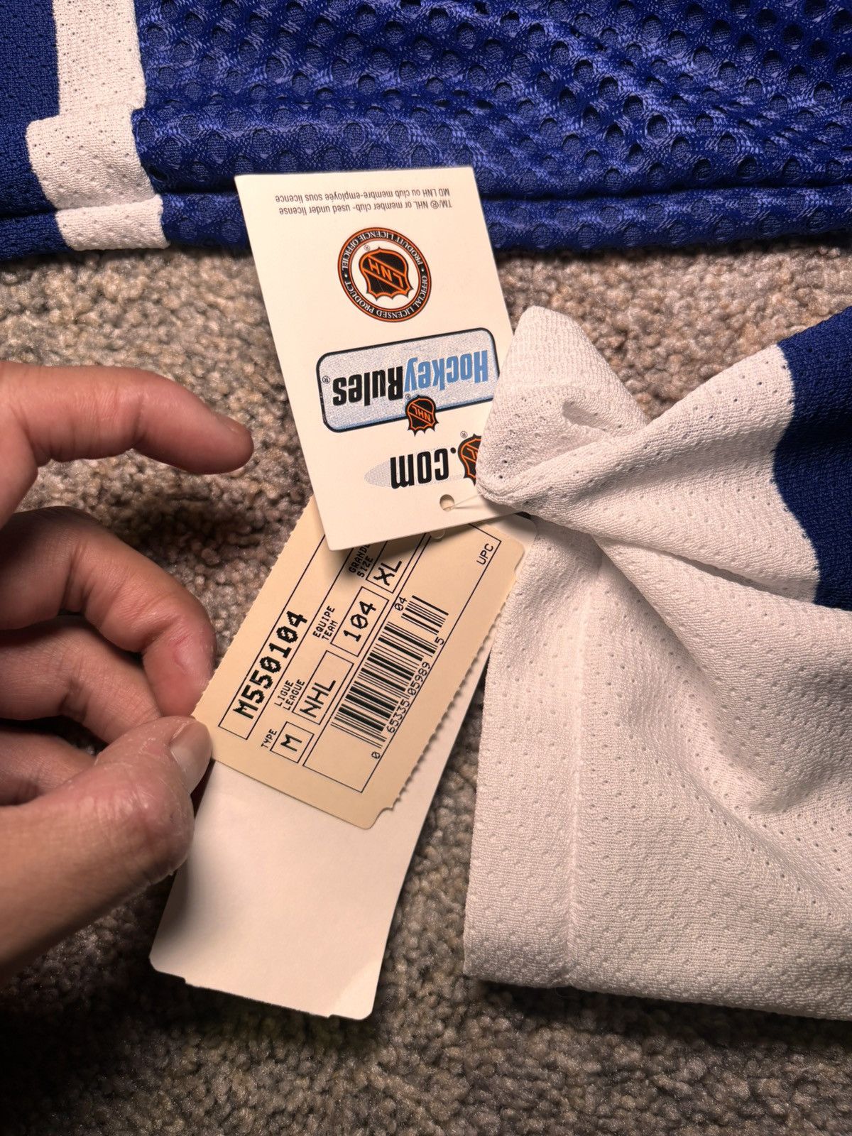 Ccm NWT Vintage Toronto Maple Leafs Team Jersey NHL CCM Mens XL Size US XL / EU 56 / 4 - 8 Thumbnail