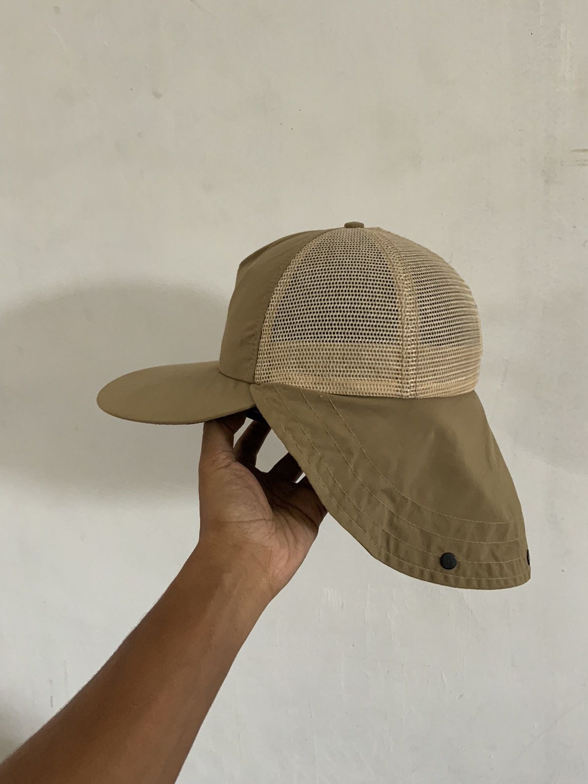 Columbia Columbia Avant Garde Outdoor Mesh Trucker hat Size ONE SIZE - 2 Thumbnail