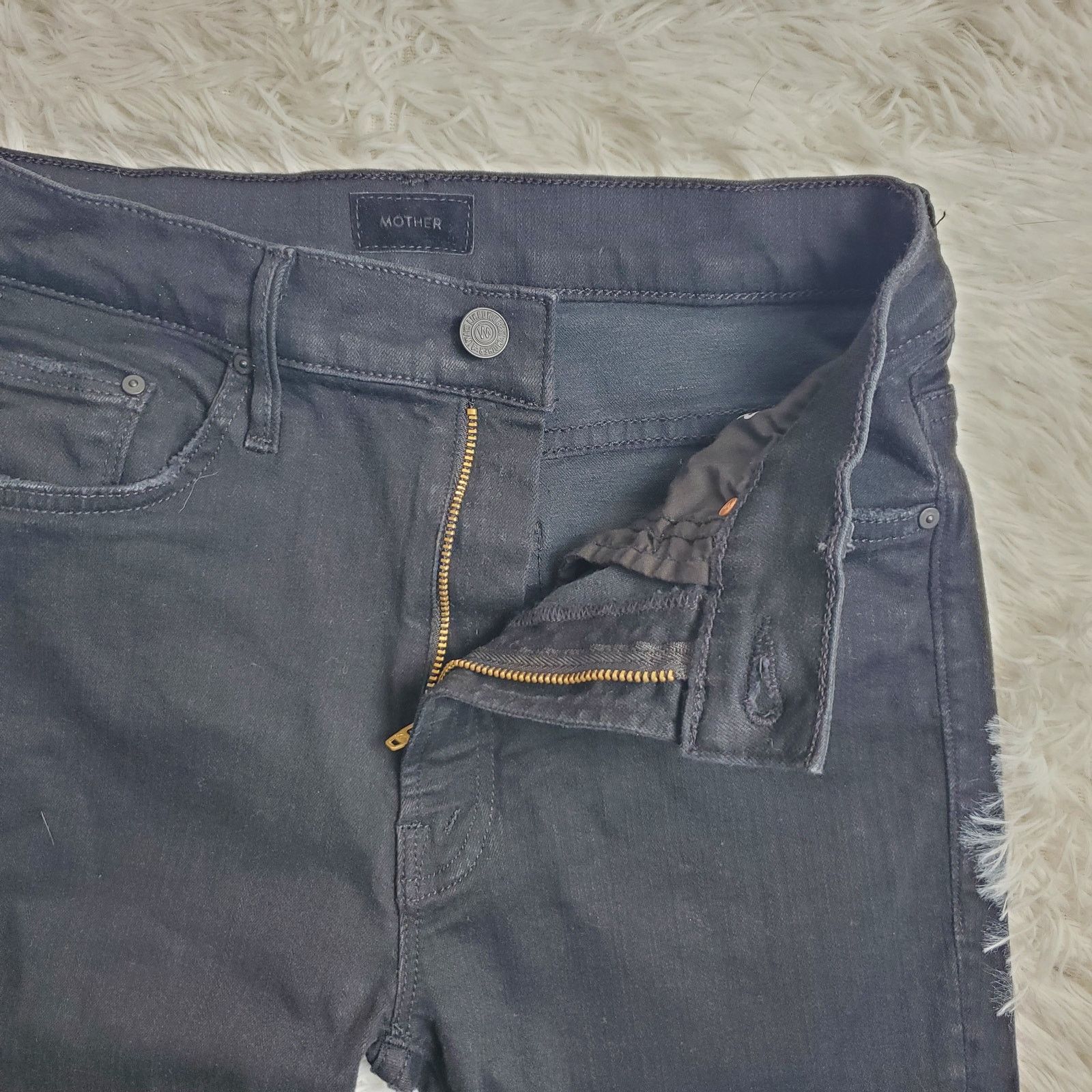 MOTHER Mother Insider Crop Fray Jeans 27 / 4 Size 27" / US 4 / IT 40 - 3 Thumbnail