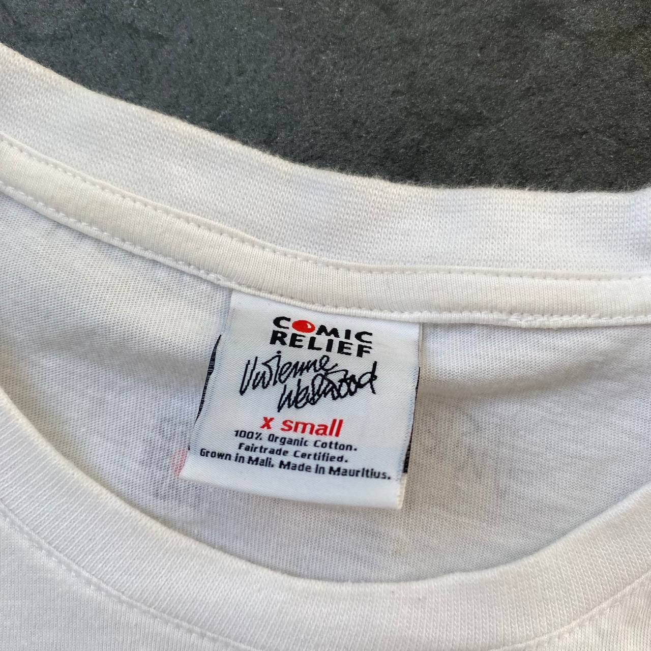 Vivienne Westwood Vivienne Westwood comic relief t-shirt s-xs size Size US XS / EU 42 / 0 - 4 Thumbnail