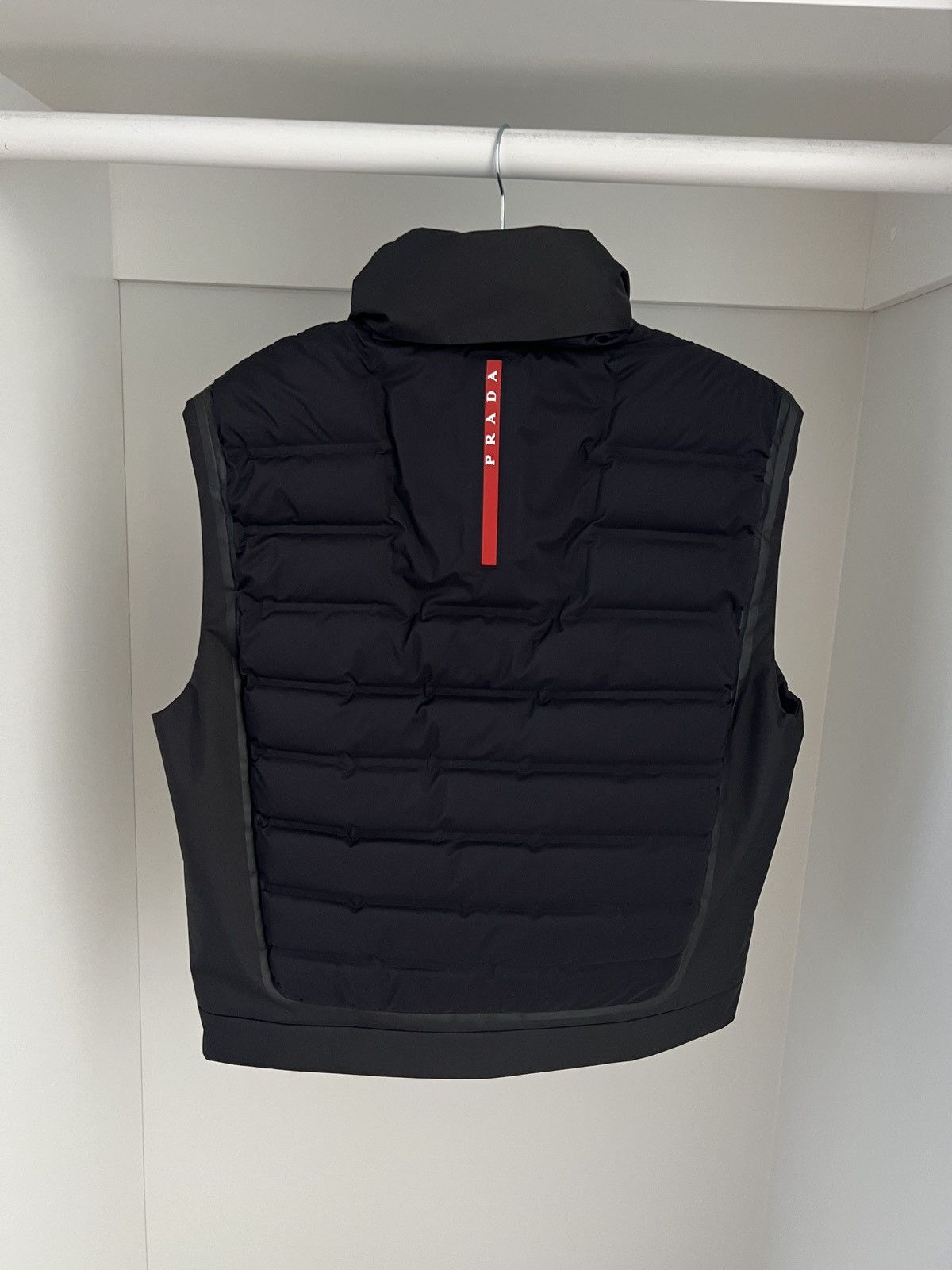 Prada 🔥🔥 2400$ Prada Black Extreme-Tex Down Vest Size US L / EU 52-54 / 3 - 1 Thumbnail
