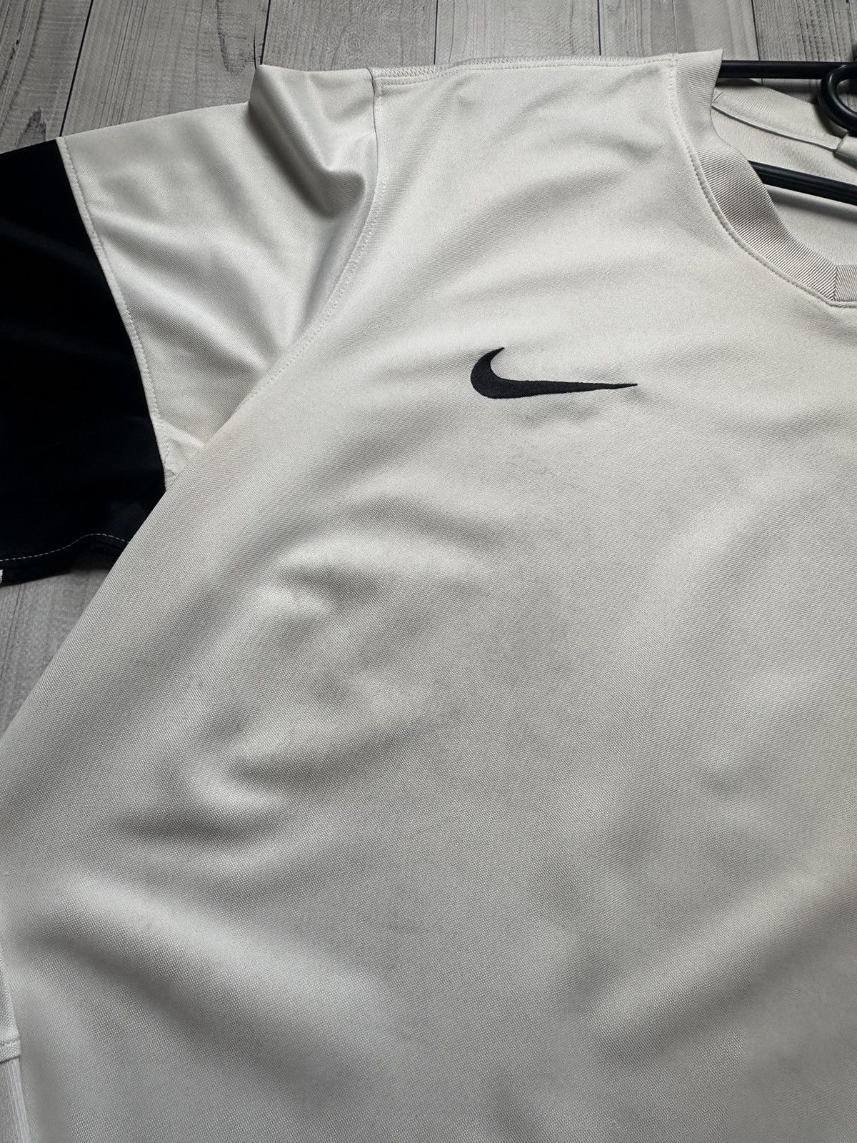 Nike × Vintage Vintage Nike soccer jersey size XL distressed Size US XL / EU 56 / 4 - 4 Thumbnail