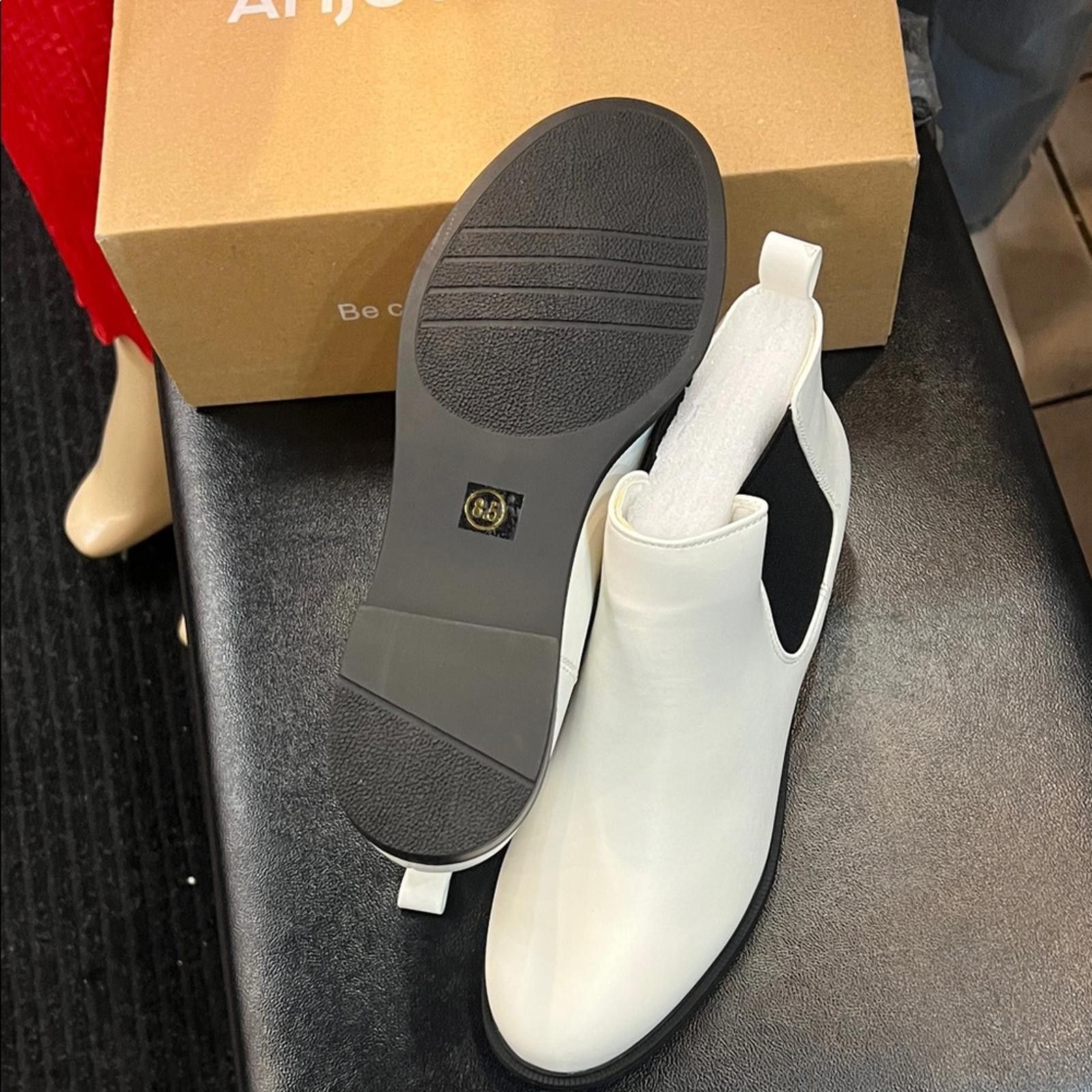 Other Elegant White Ankle Boots Size US 8.5 / IT 38.5 - 4 Thumbnail