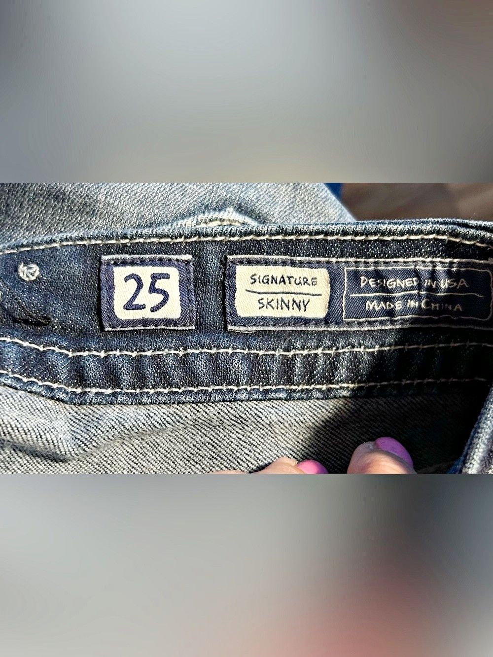 Miss Me Miss Me Low Rise Distressed Stretch Embellished Skinny Jeans Size 25" / US 0 / IT 36 - 6 Thumbnail
