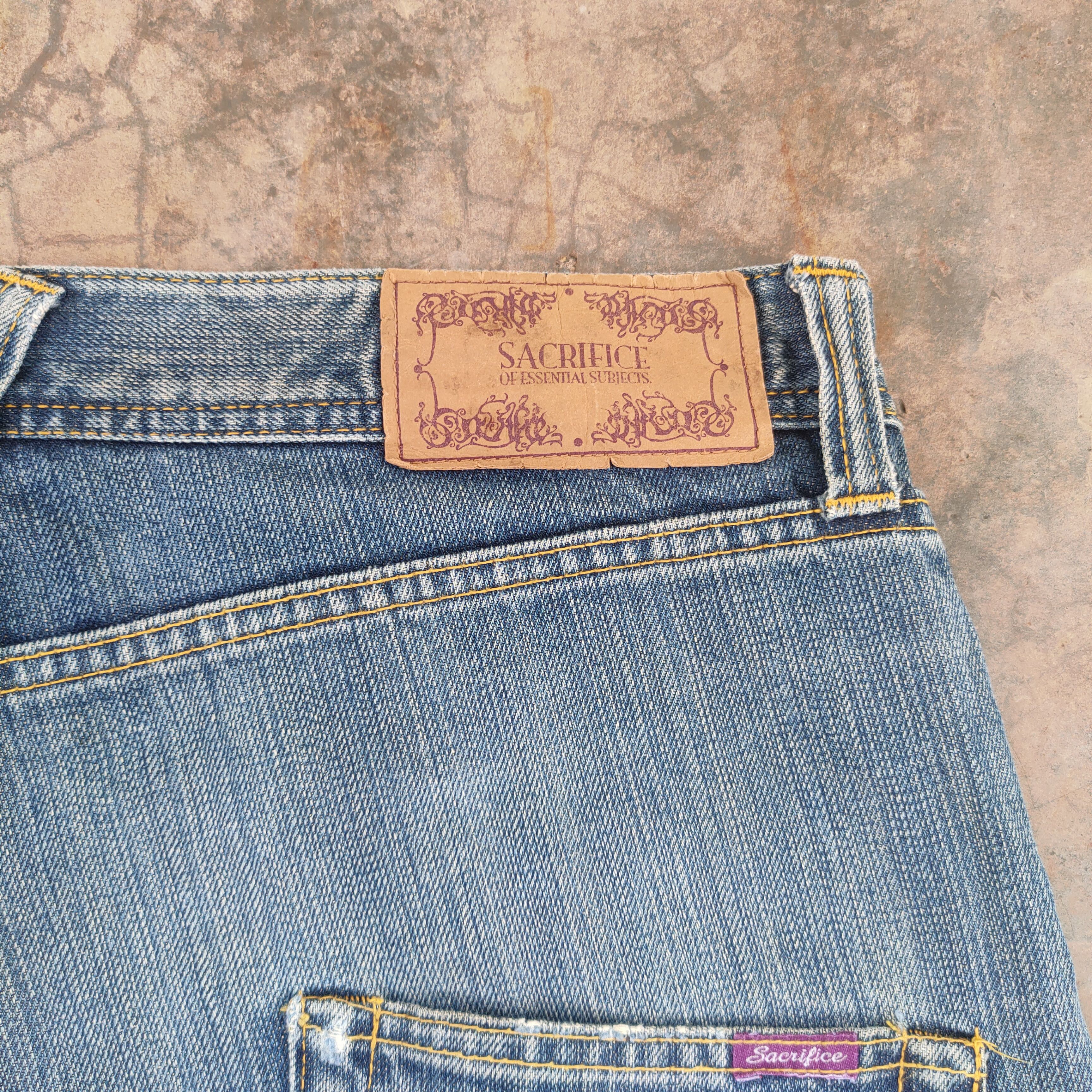 Japanese Brand # VINTAGE JAPANESE FADED DISTRESSED JEAN DENIM PANTS Size US 34 / EU 50 - 12 Thumbnail