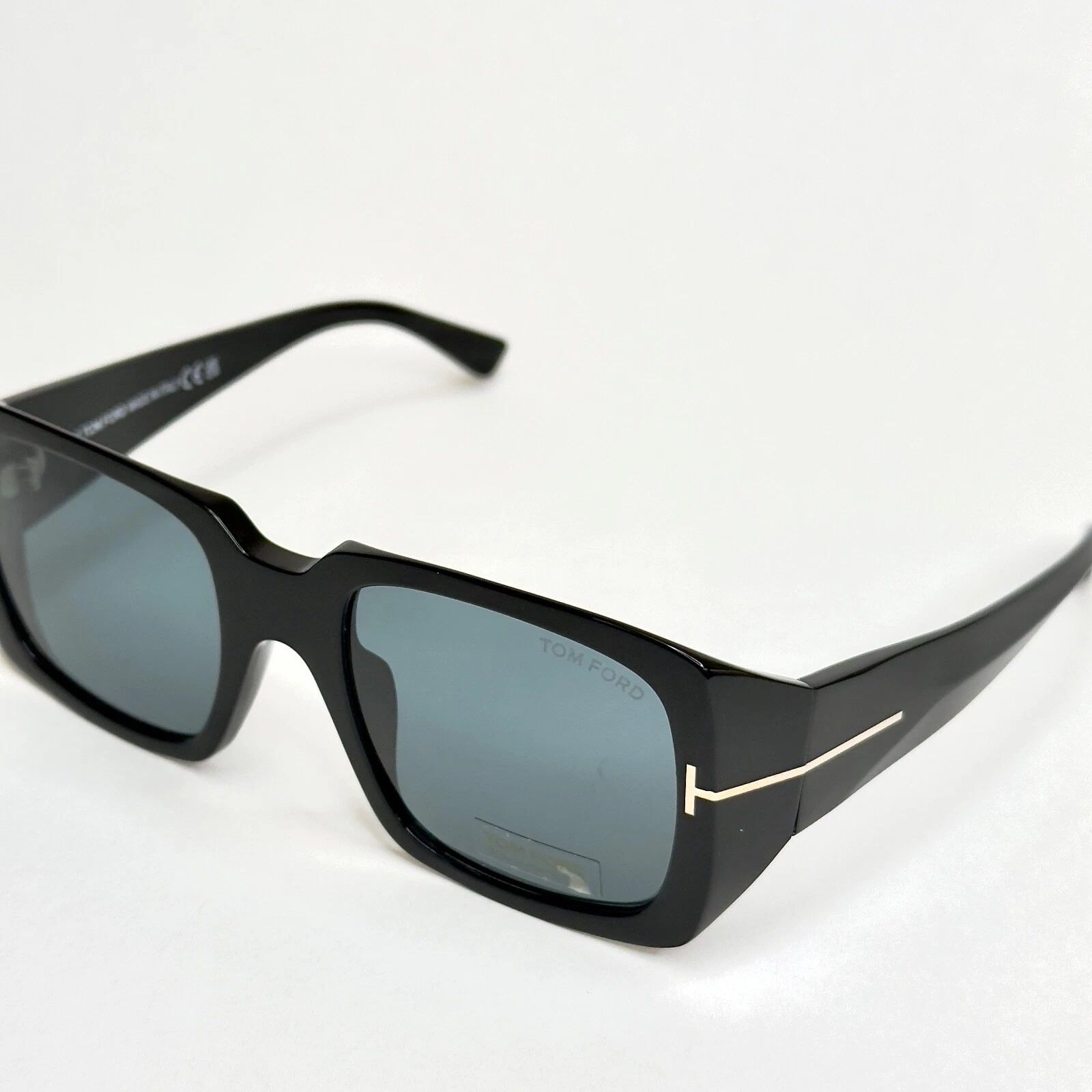 Tom Ford TOM FORD FT1035 RYDER-02 01V Black Modern Sunglasses 1035 Size ONE SIZE - 7 Thumbnail