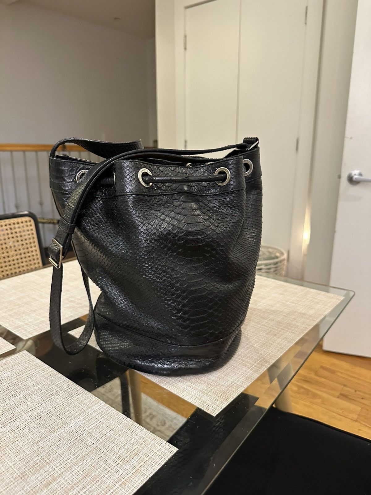 Saint Laurent Paris Saint Laurent Paris python bucket bag Size ONE SIZE - 6 Thumbnail