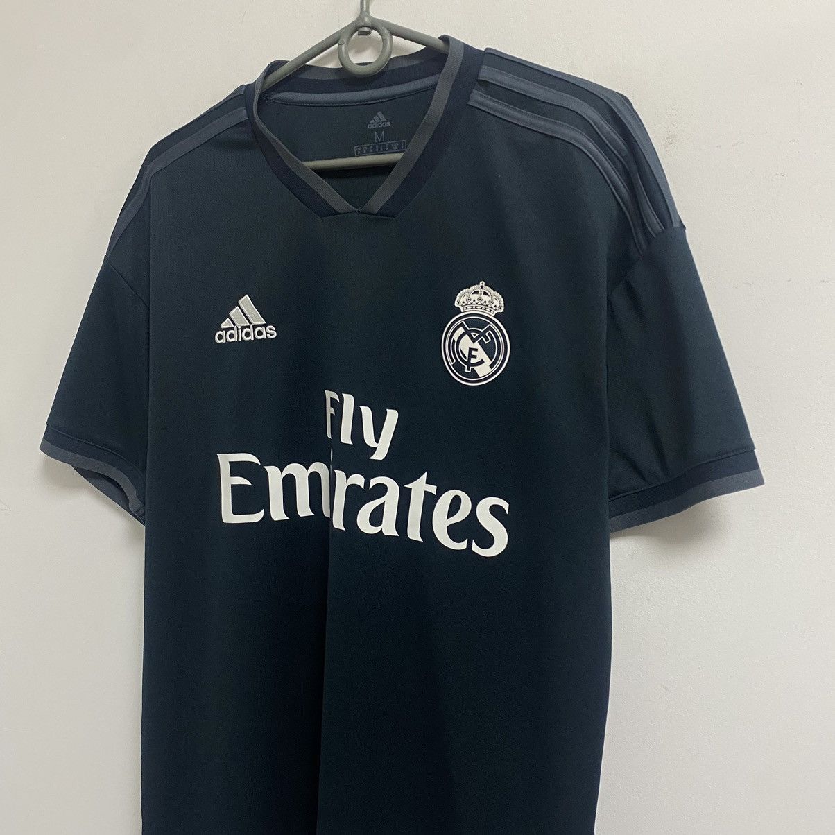 Adidas Vintage Adidas Real Madrid jersey Size US M / EU 48-50 / 2 - 2 Thumbnail
