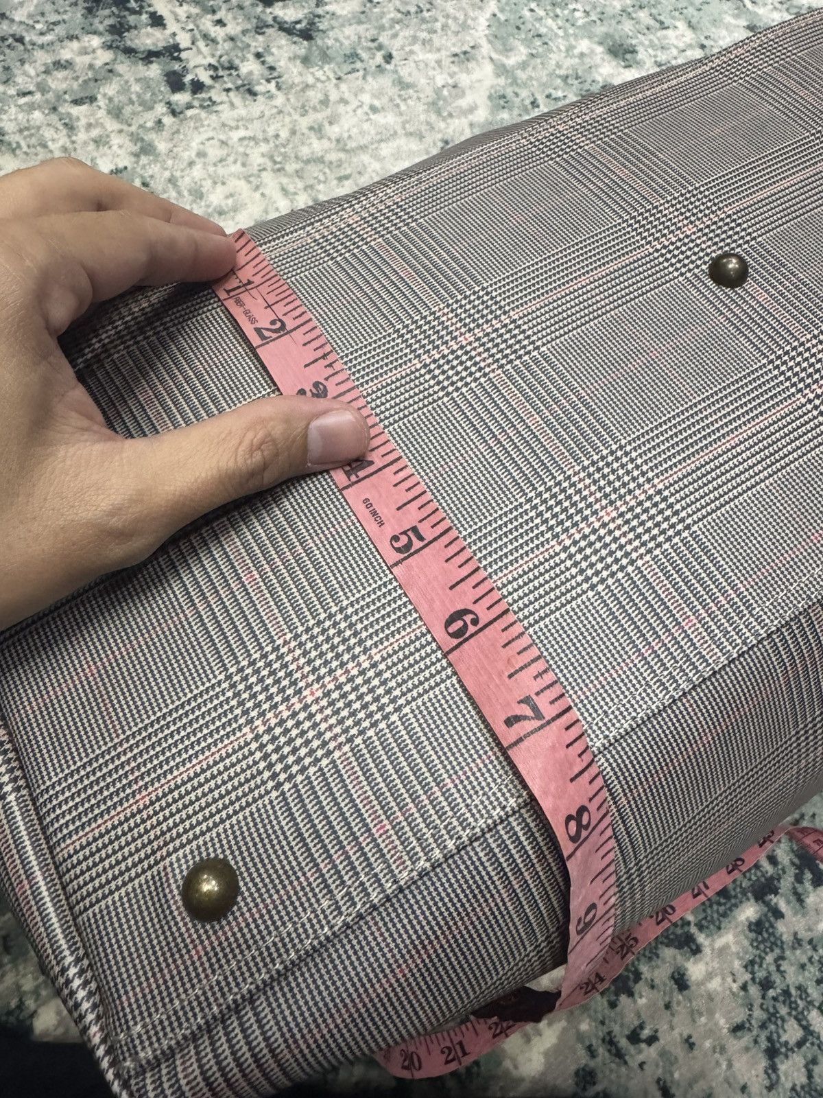 Issey Miyake × Tsumori Chisato SEAMLESS GLEN PLAID HOUNDSTOOTH LUGGAGE BAG Size ONE SIZE - 7 Thumbnail
