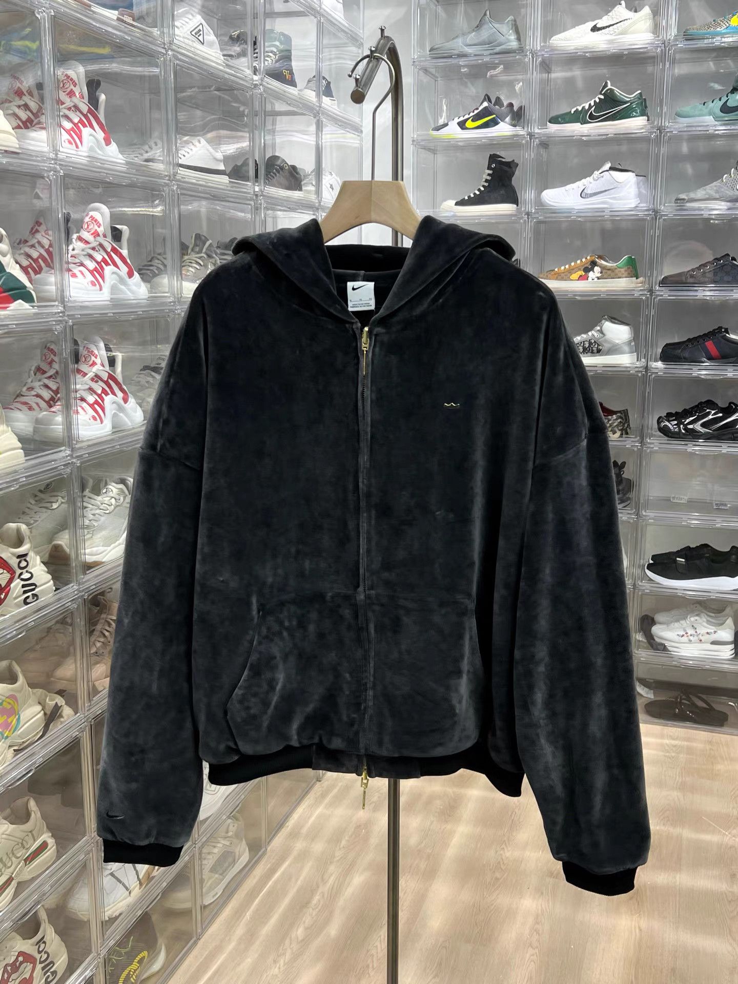 Nike Nike LeBron Velour Full-Zip Hoodie K15 Size US XL / EU 56 / 4 - 1 Thumbnail