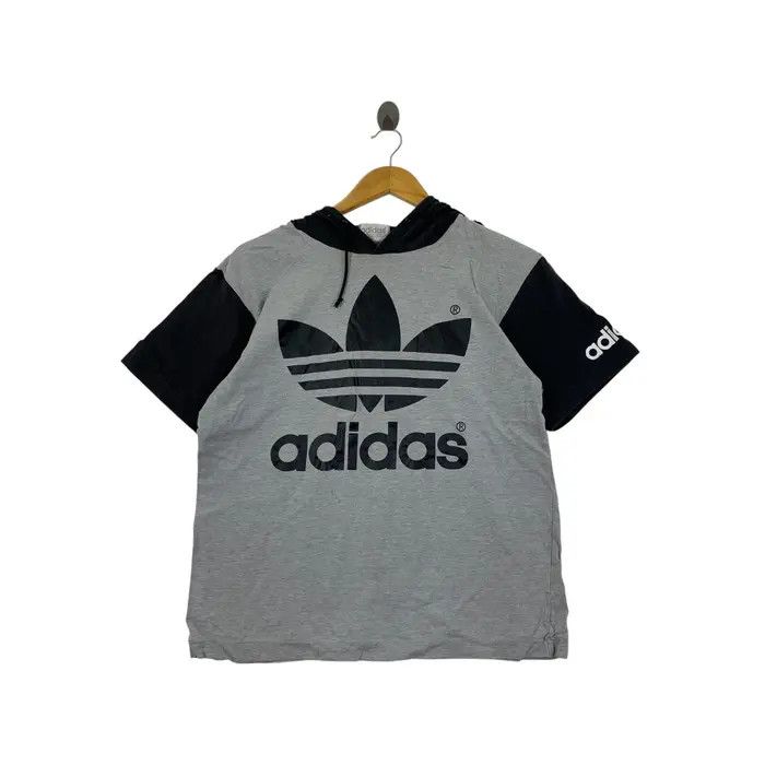 Vintage 90’ ADIDAS ORIGINALS x DESCENTE Trefoil Logo