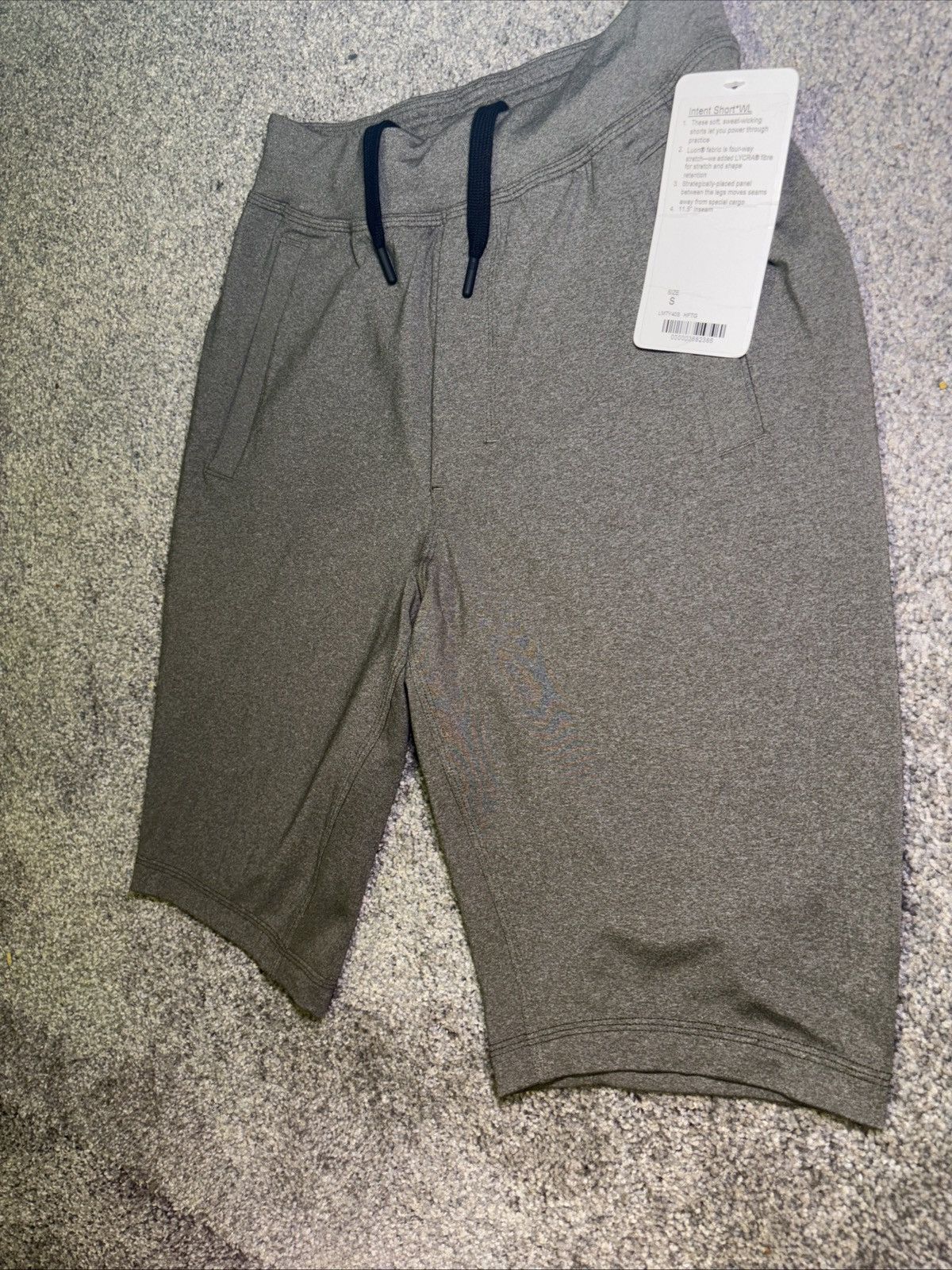 Lululemon Lululemon Athletica Men’s Compass Logo Gray Shorts Size S Size US 30 / EU 46 - 2 Thumbnail