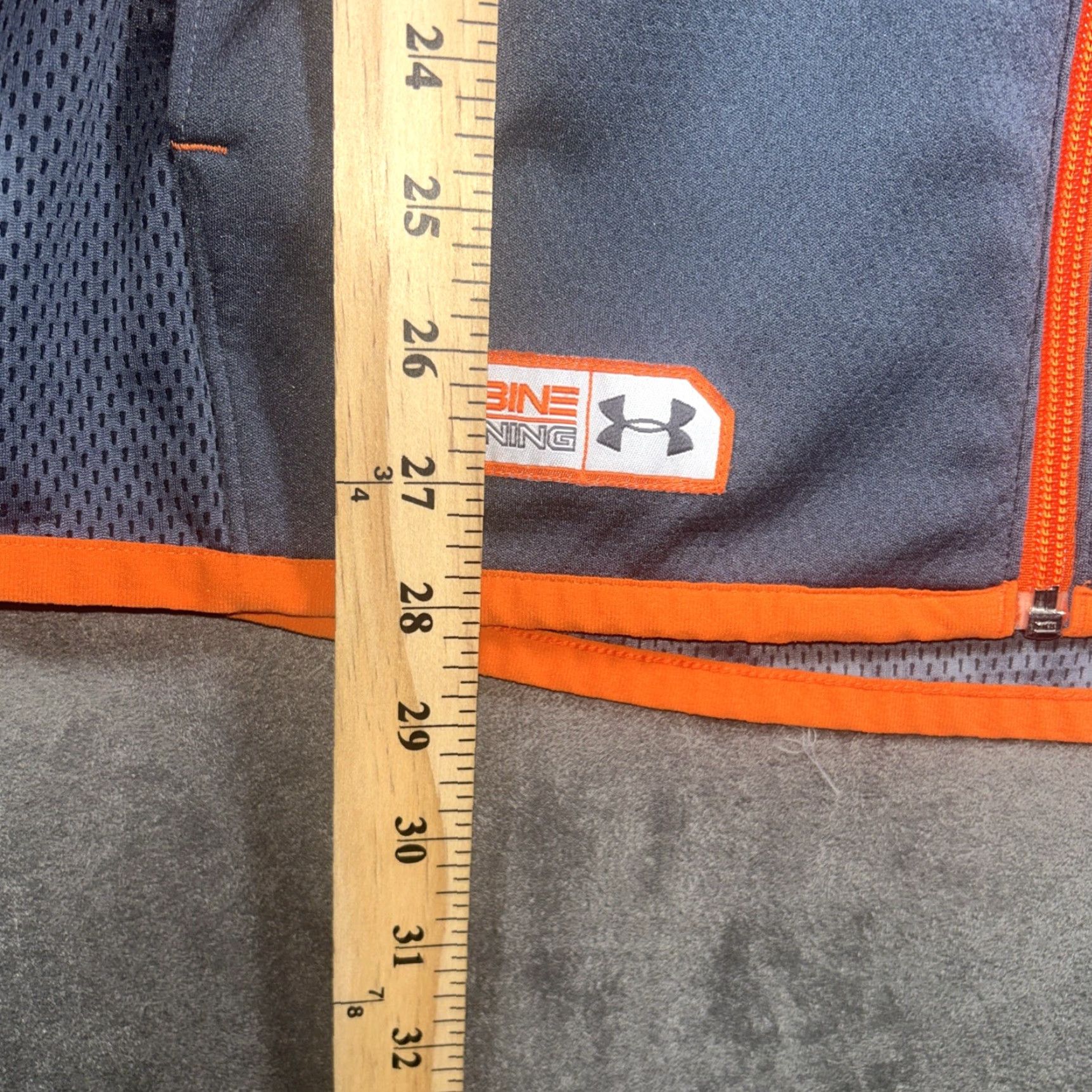Under Armour Under Armour Jacket Mens L Gray Full Zip Training Activewear Regular Fit Size US L / EU 52-54 / 3 - 7 Thumbnail