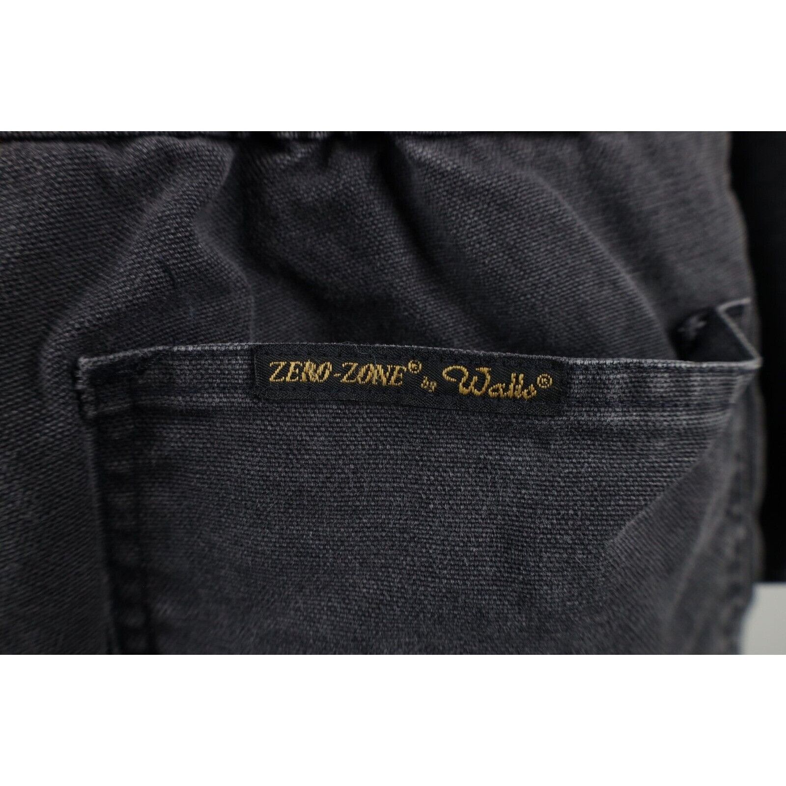 Vintage × Walls Vintage 90s Walls Distressed Quilted Denim Coveralls Size US L / EU 52-54 / 3 - 12 Thumbnail
