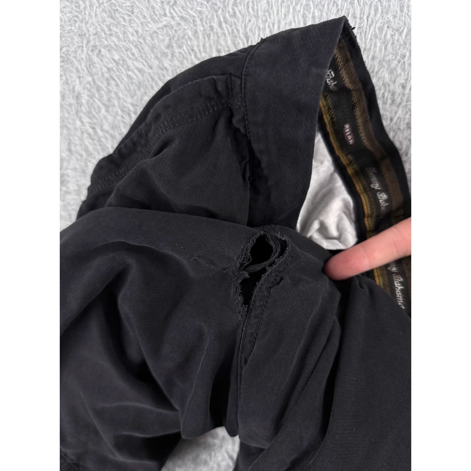 Tommy Bahama VINTAGE? No. Tommy Bahama Shorts Mens Cargo Silk Black 34 Adult Regular Inseam 10in Pockets Quick Dry Beach Vacation Mens Size US 34 / EU 50 - 2 Thumbnail