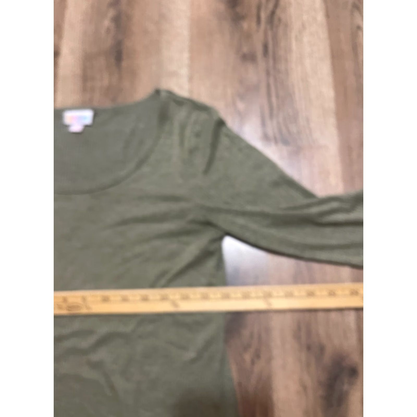 Vintage LuLaRoe Shirt Women Size S Green Long Sleeve Scoop Neck Solid Size S / US 4 / IT 40 - 5 Thumbnail