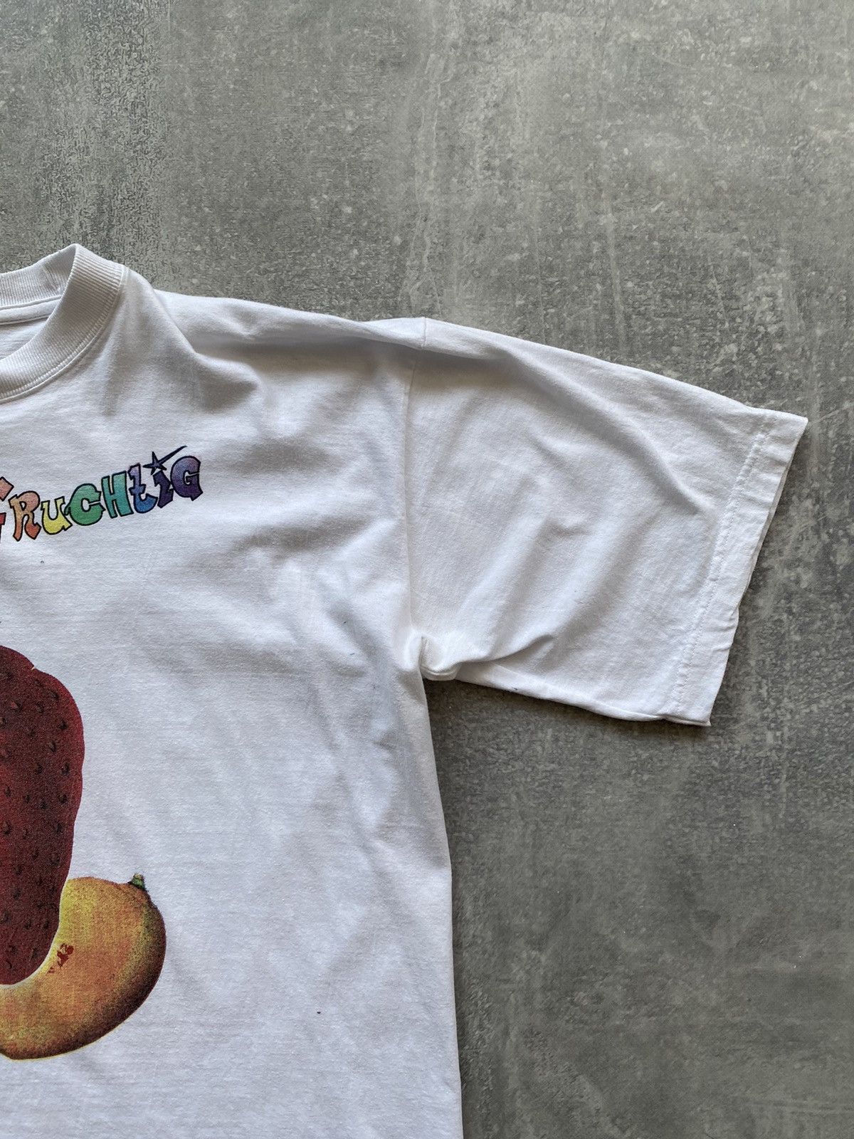 Vintage Vintage Big Fruit Distressed Tshirt Size US L / EU 52-54 / 3 - 5 Thumbnail