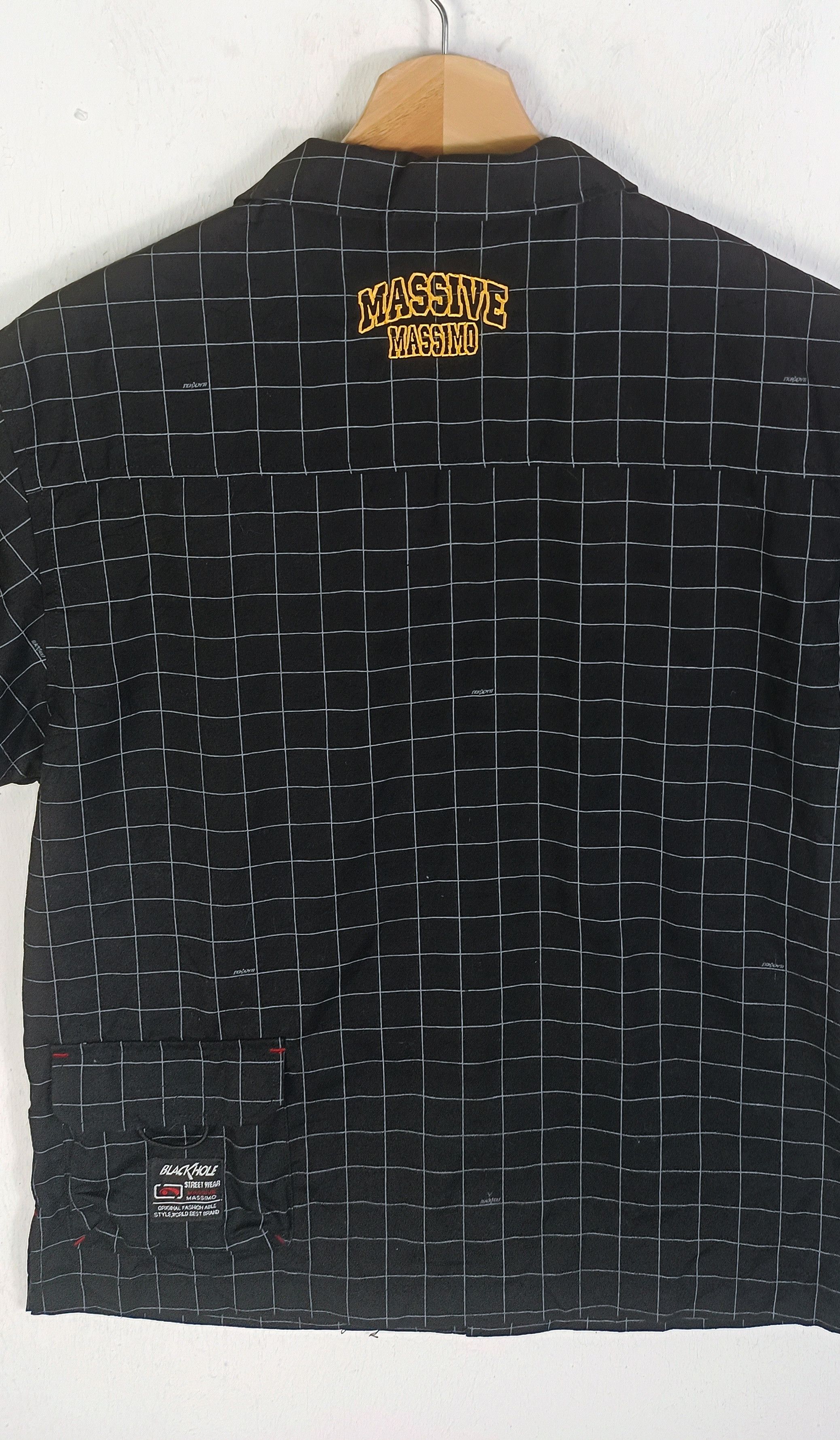 Mossimo Rare🔥 Massive Mossimo Black Hole Hip Hop Button Up Shirt Size US M / EU 48-50 / 2 - 8 Thumbnail