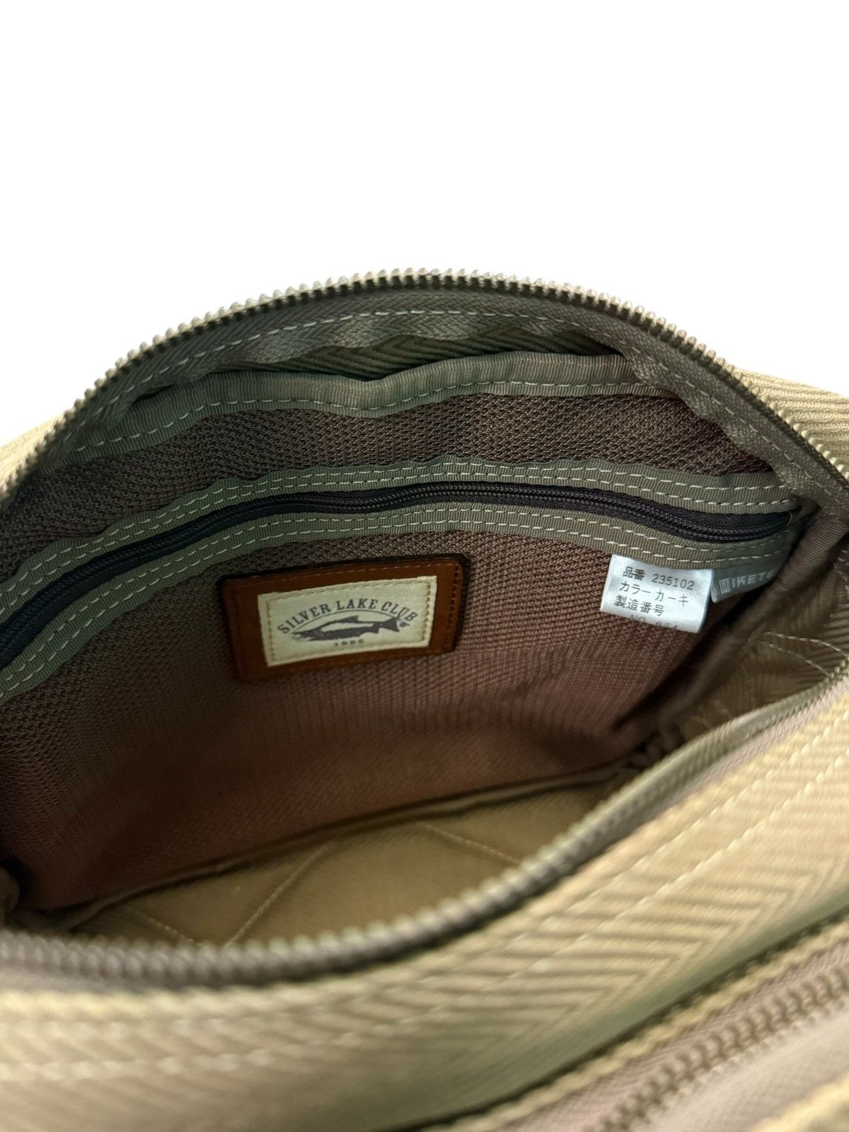 Japanese Brand RARE VINTAGE SILVER LAKE CLUB DUCK CANVAS CROSSBODY BAG Size ONE SIZE - 17 Thumbnail