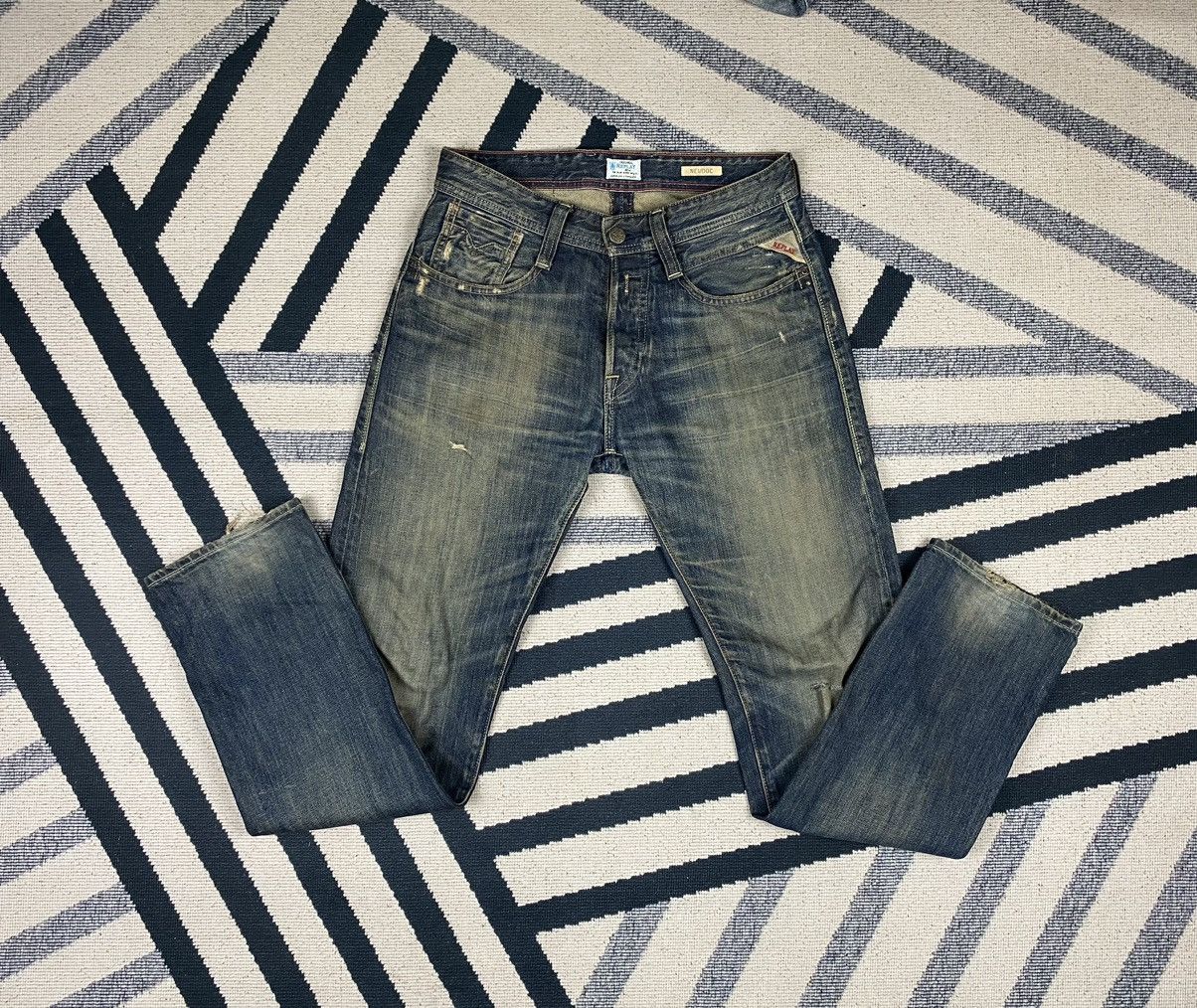Replay × Vintage Vintage Replay Dirty Distressed Jeans Size US 29 - 1 Thumbnail