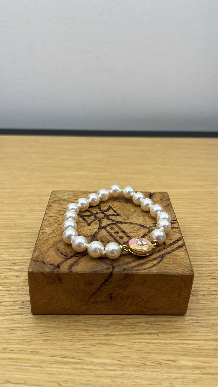 Vivienne Westwood o1f1d3z1025 Size: OS / Loelia Pearl Bracelet - W1 Size ONE SIZE - 1 Thumbnail