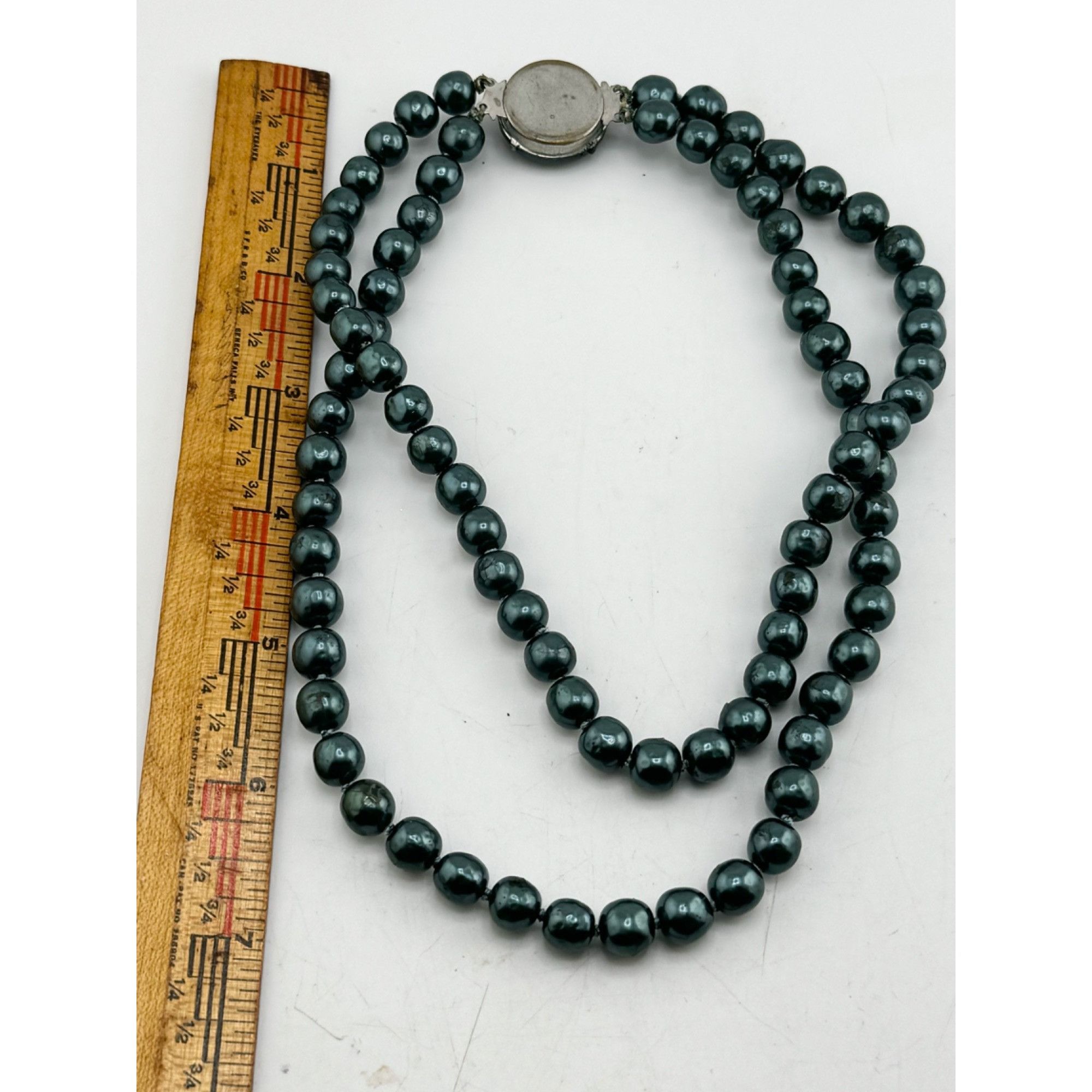 Vintage Vintage double strand green beaded necklace Size ONE SIZE - 3 Thumbnail