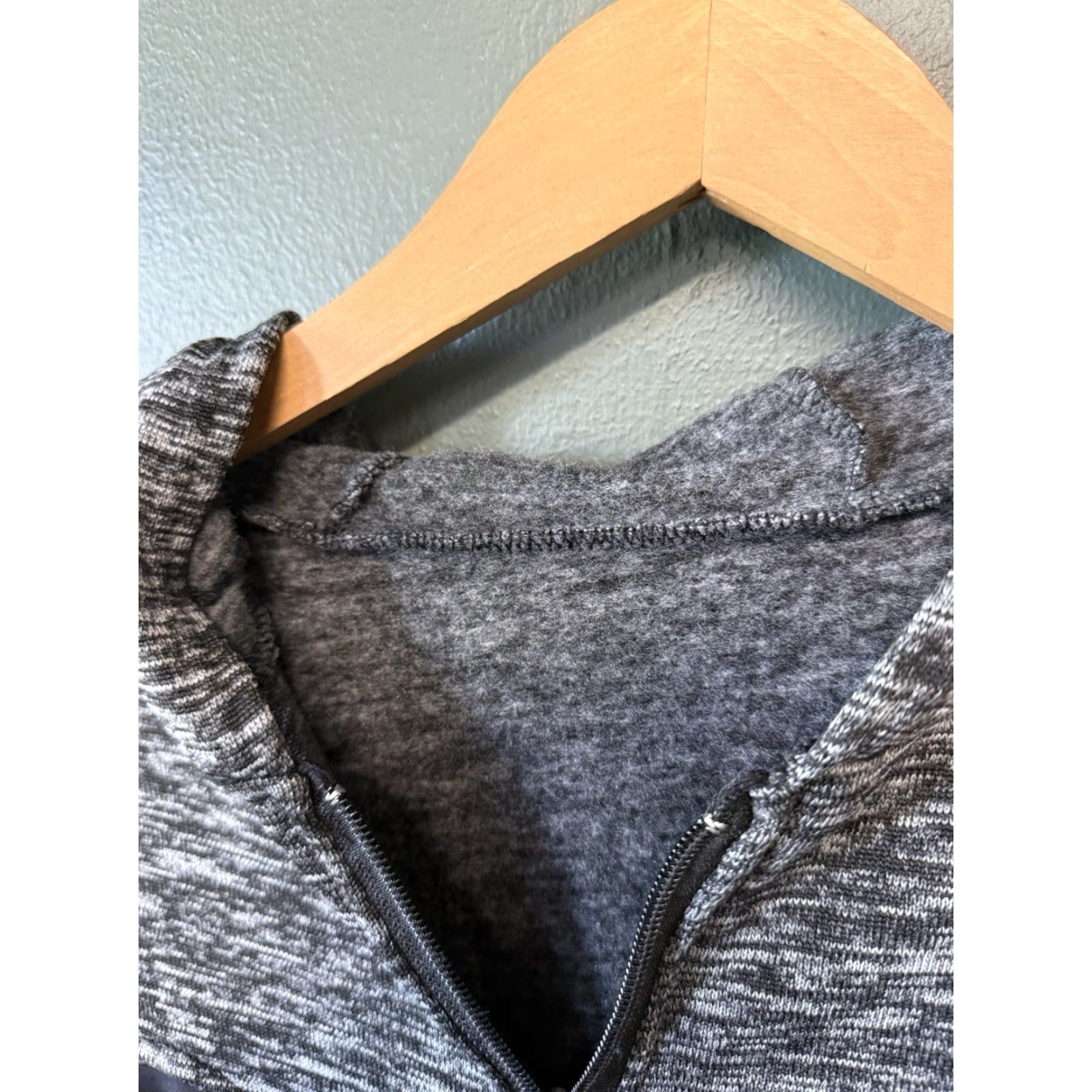 The North Face The North Face Women's Gray Full Zip Hooded Sweatshirt Sweatshirt Small gray Full Zip Hooded Women’s S Size S / US 4 / IT 40 - 3 Thumbnail