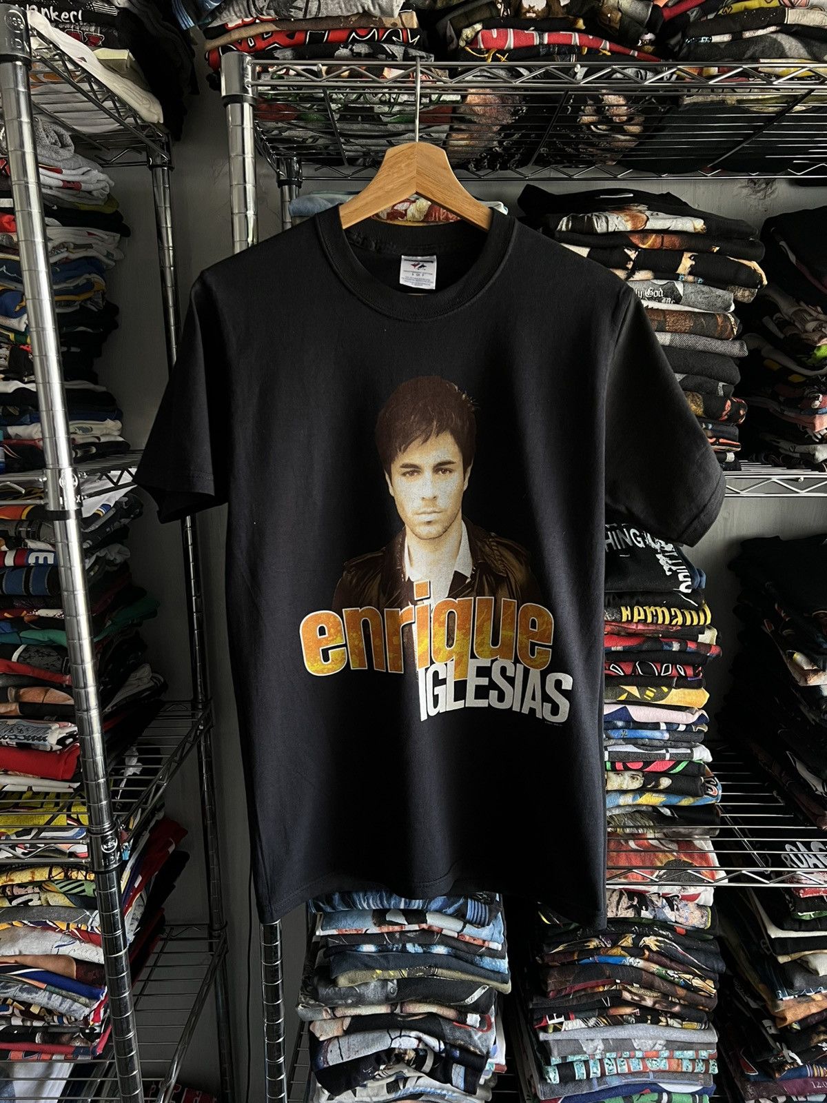 Band Tees 2006 Enrique Iglesias Big Face Tour Tee Size US S / EU 44-46 / 1 - 1 Thumbnail