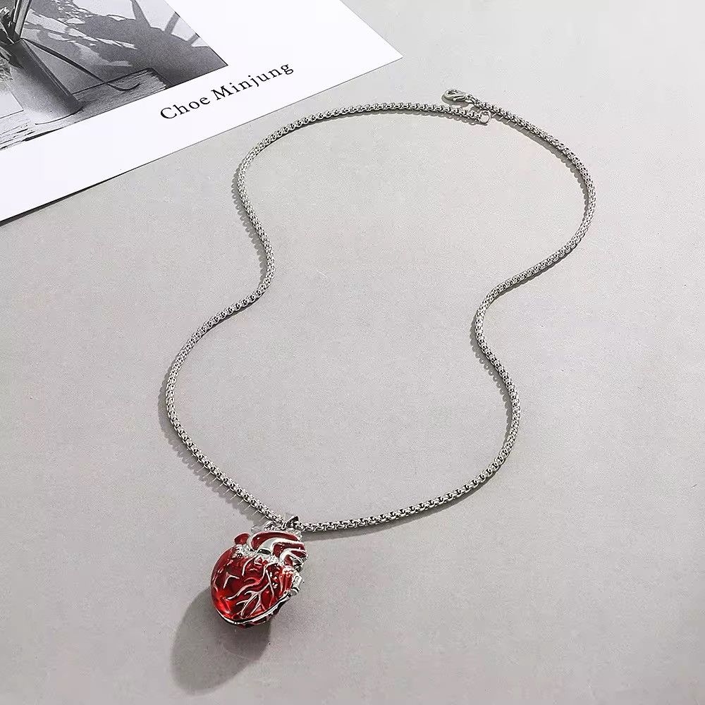 Jewelry Red Heart Necklace Size ONE SIZE - 1 Thumbnail