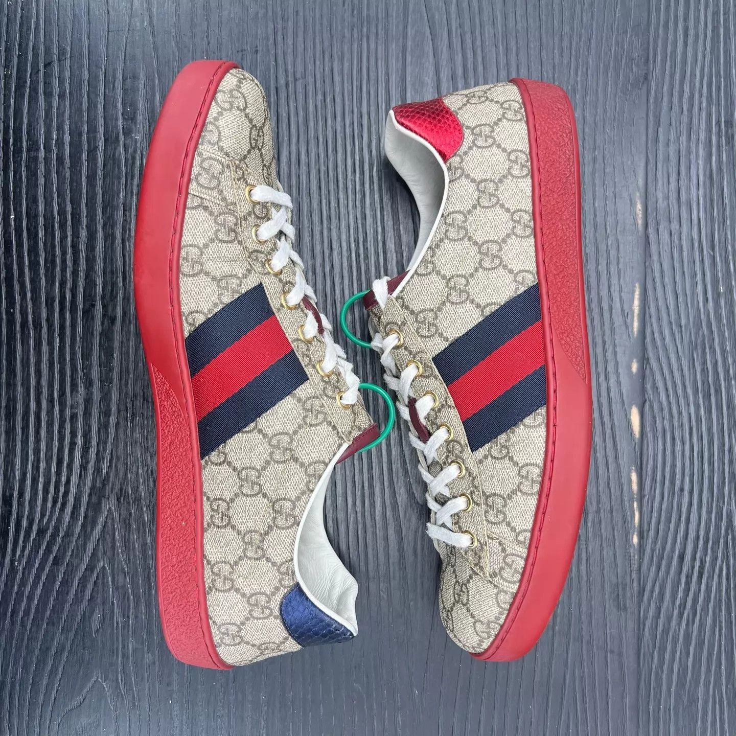 Gucci Multi-Color Low-Top Sneakers Size 11. Size US 11 / EU 44 - 2 Thumbnail