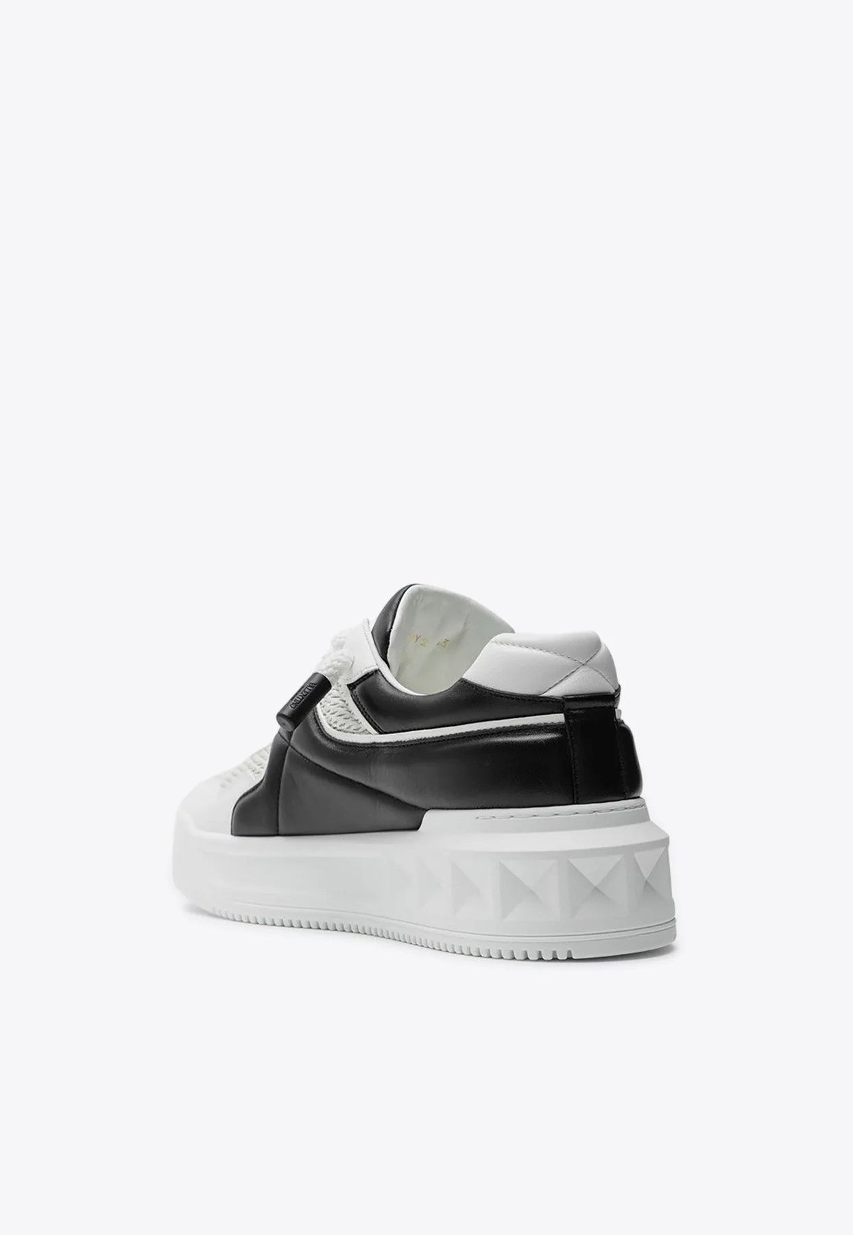 Valentino o1s22i1n1224 Low-Top Sneakers in White Black Size US 8 / EU 41 - 4 Thumbnail