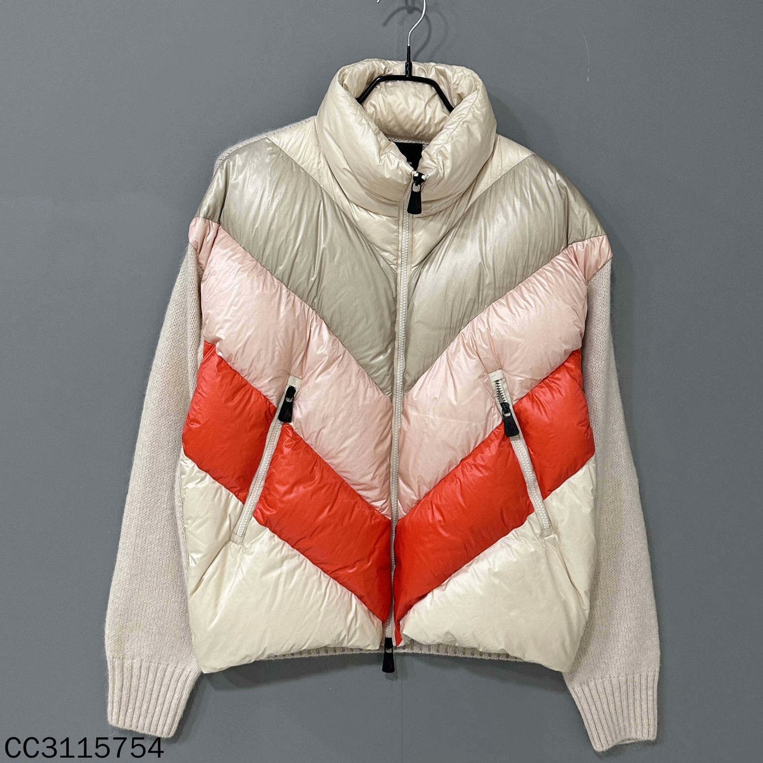 Moncler Moncler Knit Down Multi Down Jacket S Women Size S / US 4 / IT 40 - 1 Thumbnail